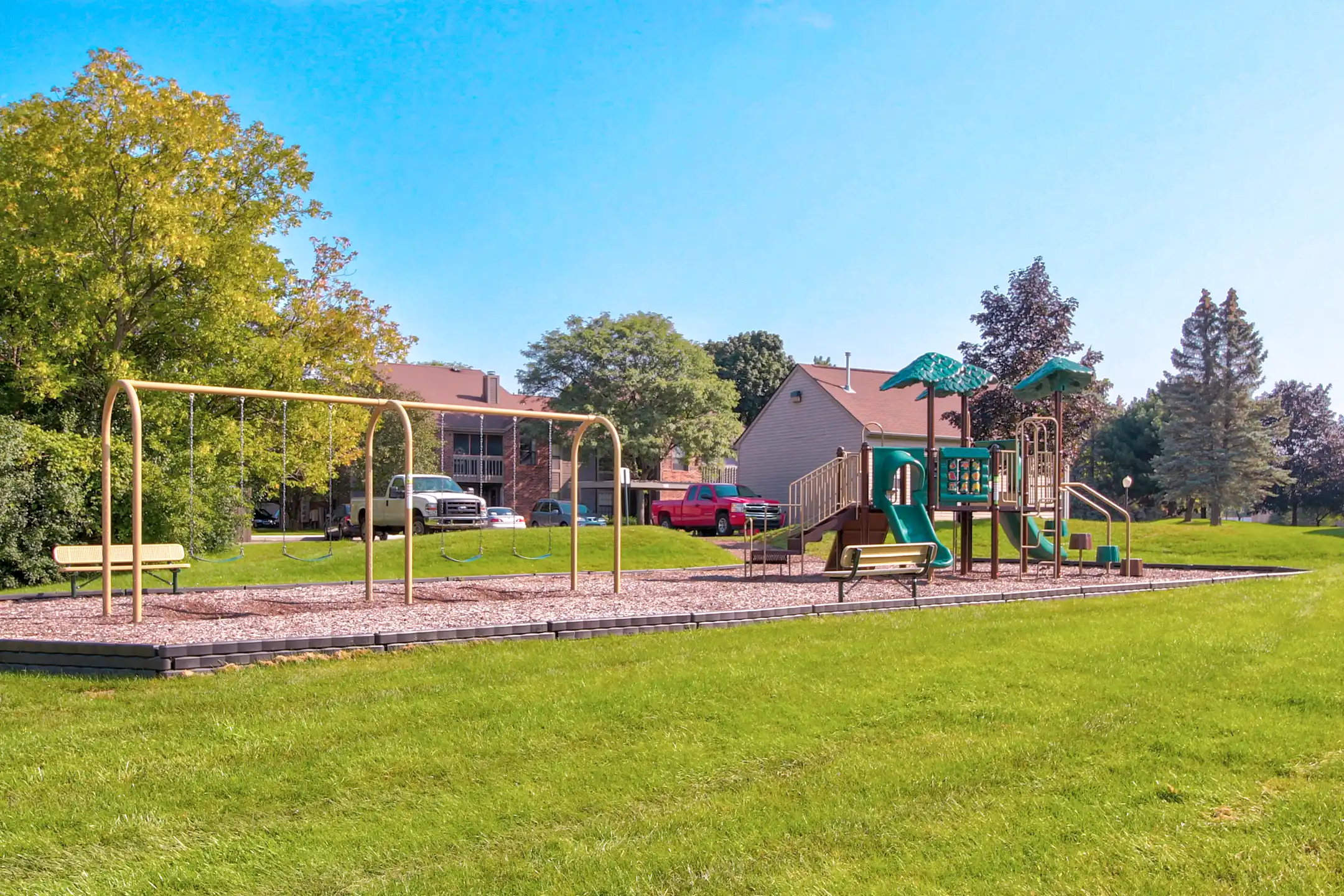 Lancaster Lakes Apartments Clarkston, MI 48346