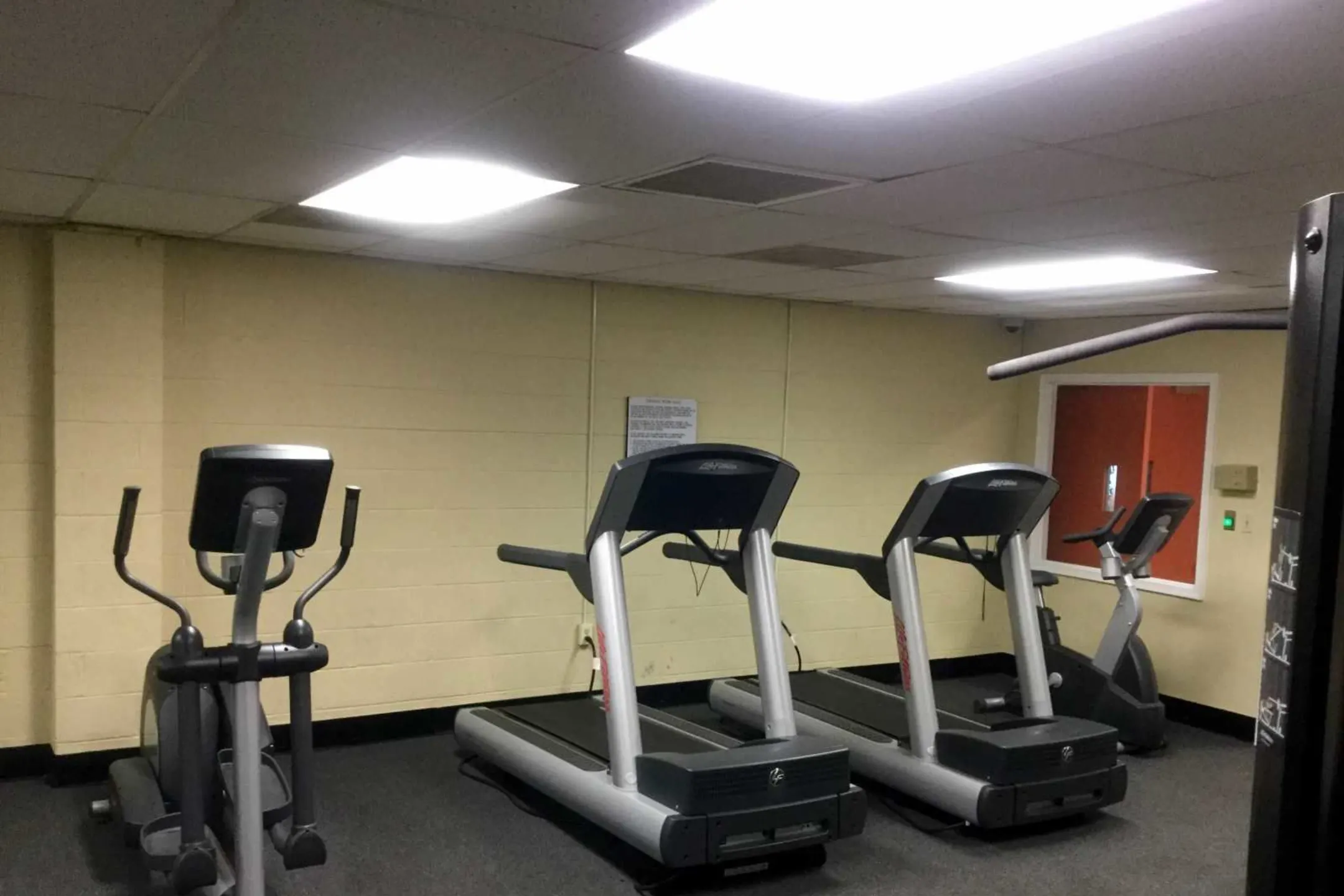 Fitness Weight Room - Carmel Plaza Apartments - Washington, DC