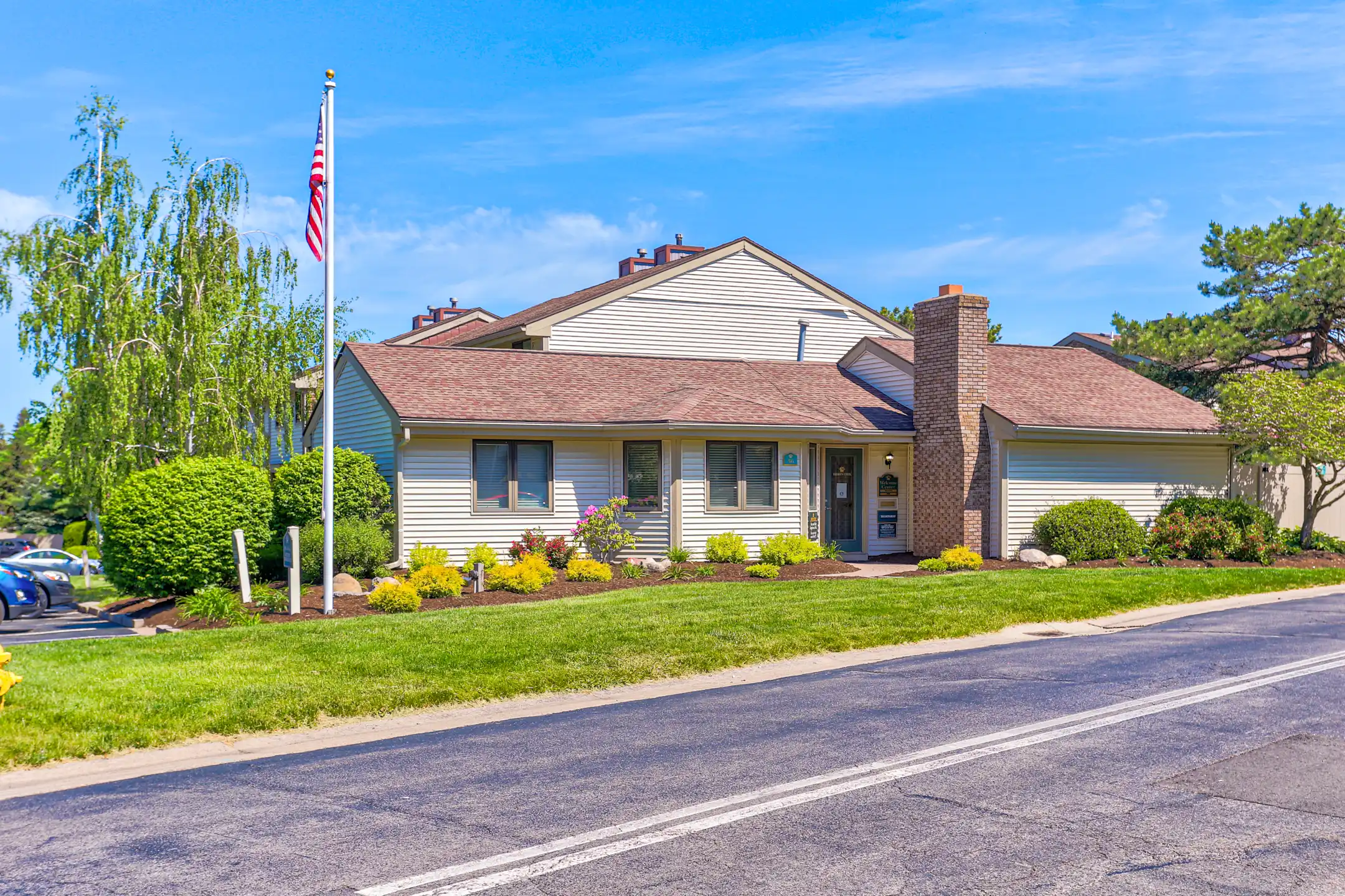 Hidden Creek Townhomes and Apartments - Rochester, NY