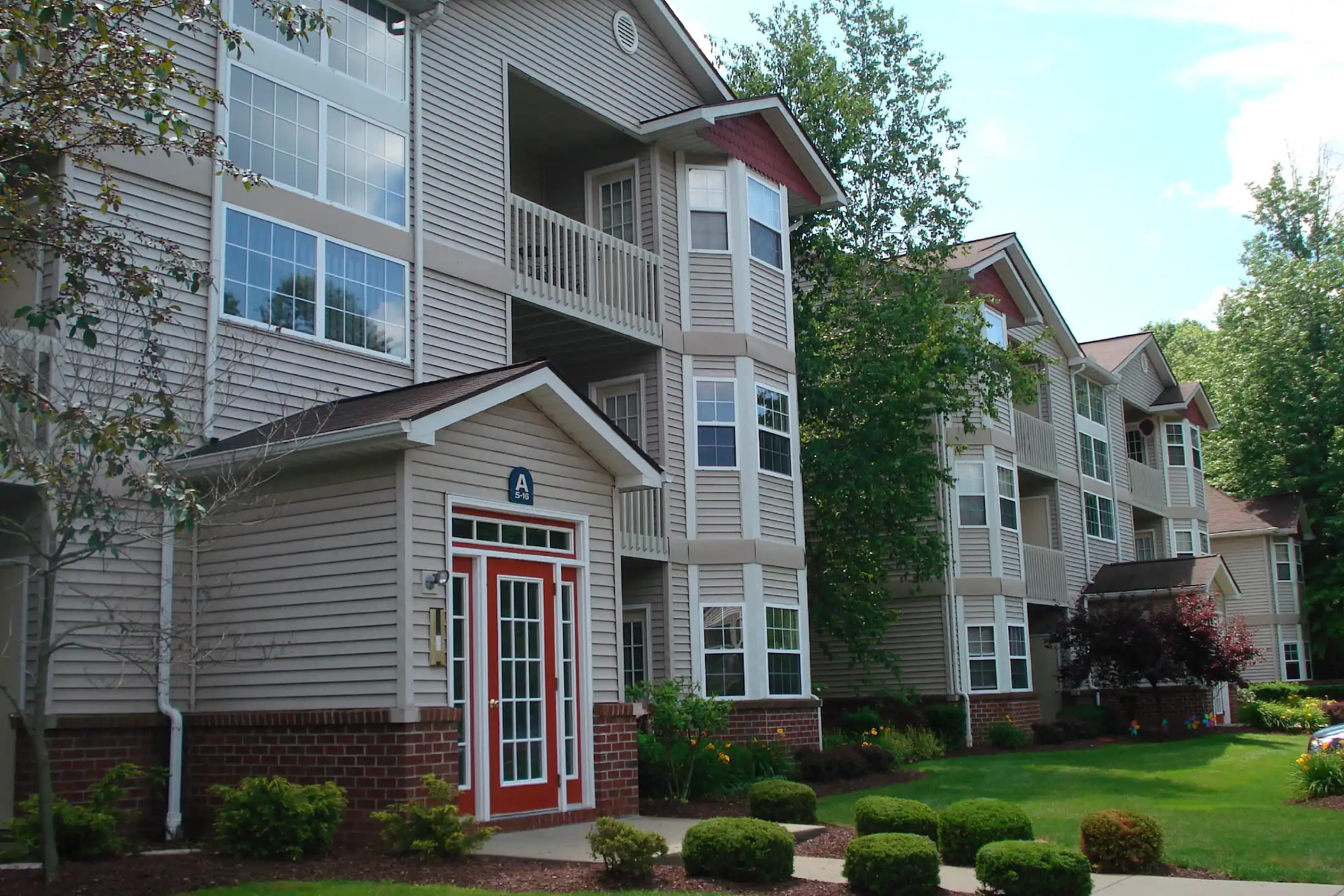 Southcreek Apartments 1100 Boardman Canfield Rd Youngstown, OH for Rent Rent.