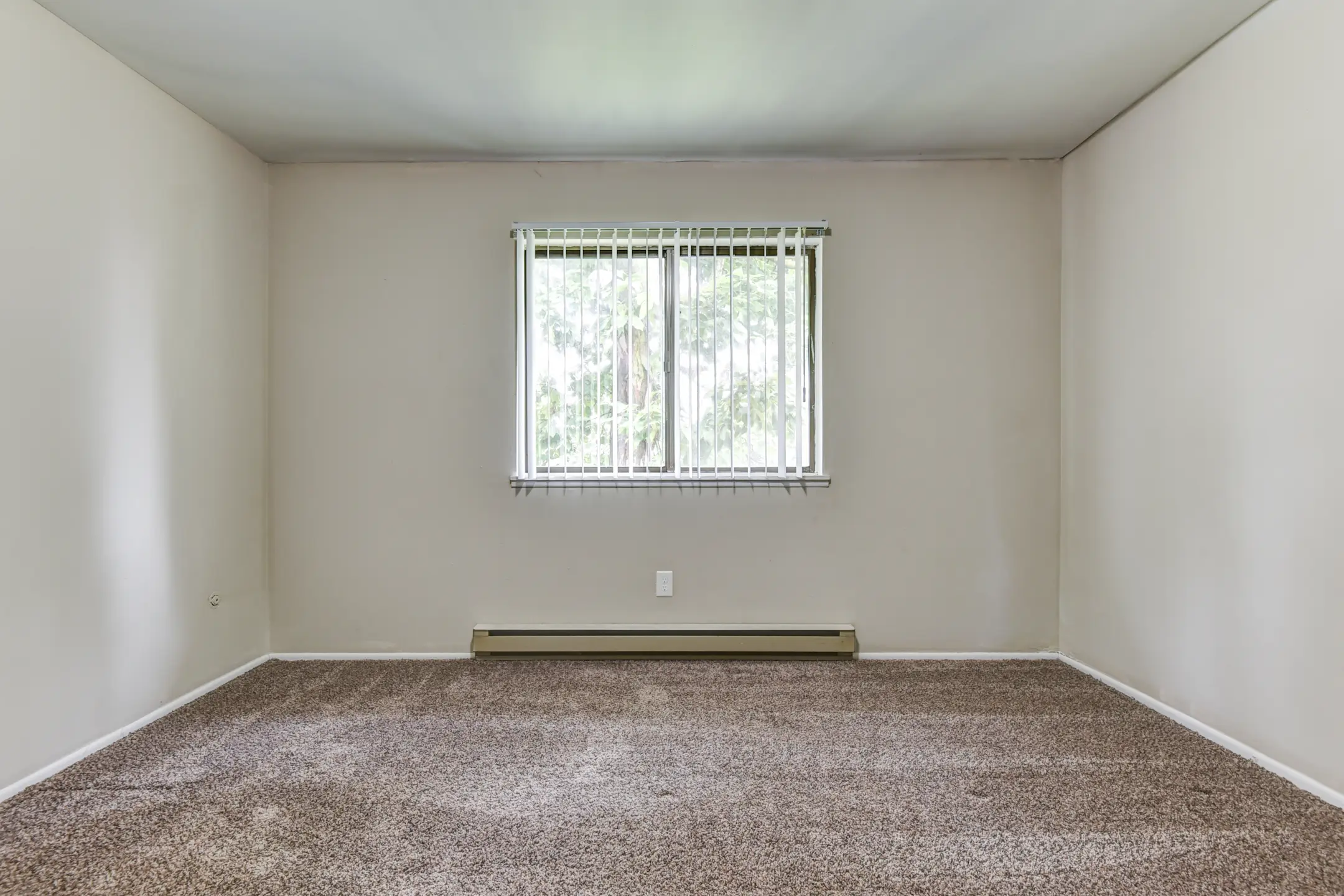 Waterview Estates 2320 N Vermilion St Danville, IL Apartments for