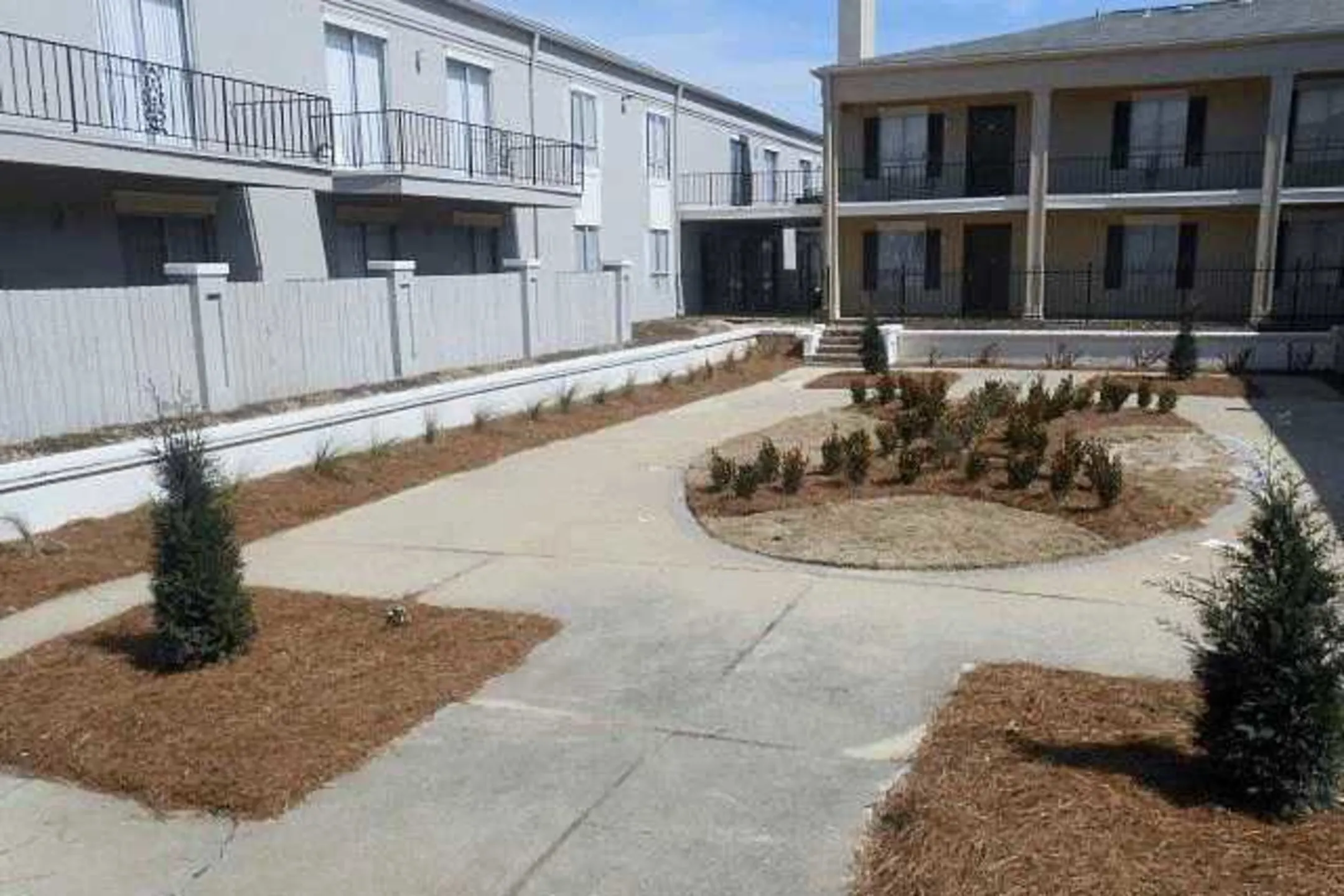 Highland Hills Apartments Jackson Mississippi