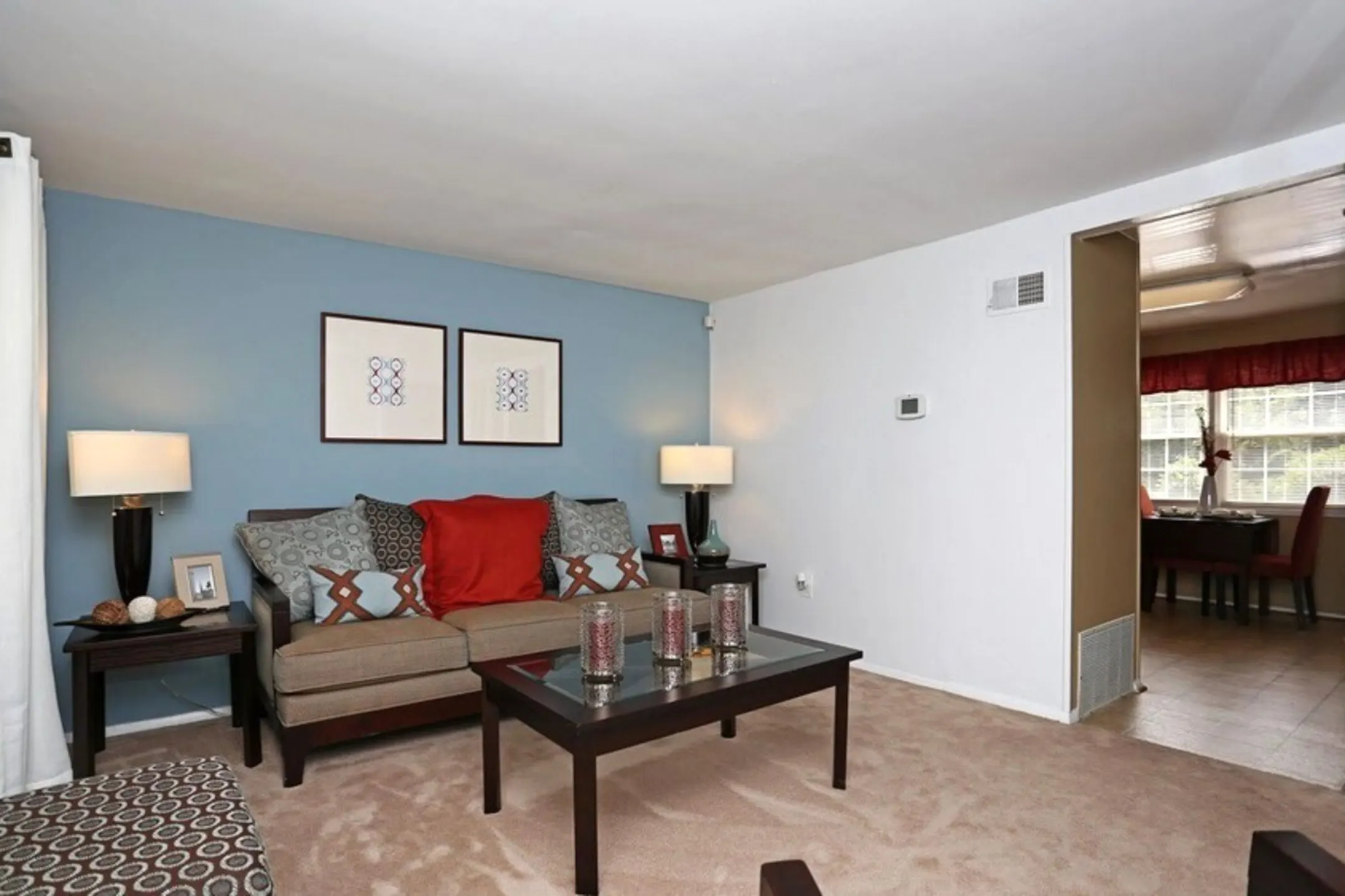 Living Room - Water's Edge Townhomes - Halethorpe, MD