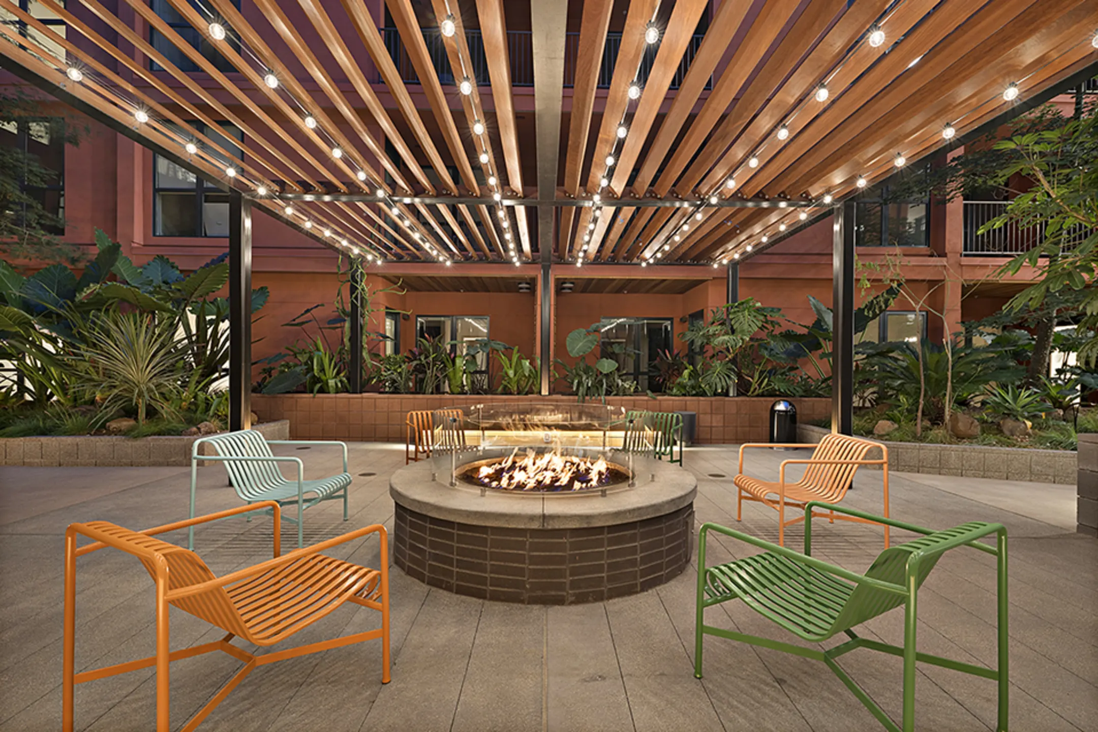Patio / Deck - El Centro Apartments & Bungalows - Los Angeles, CA