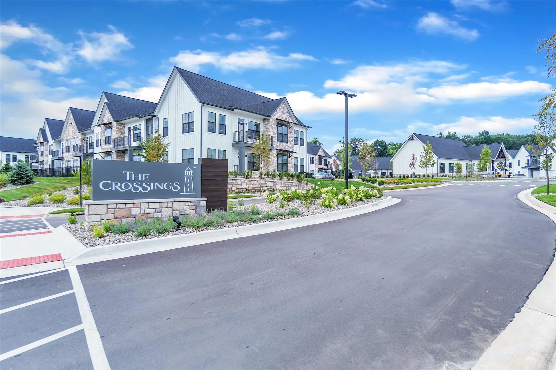 The Crossings Apartments New Hudson, MI 48165