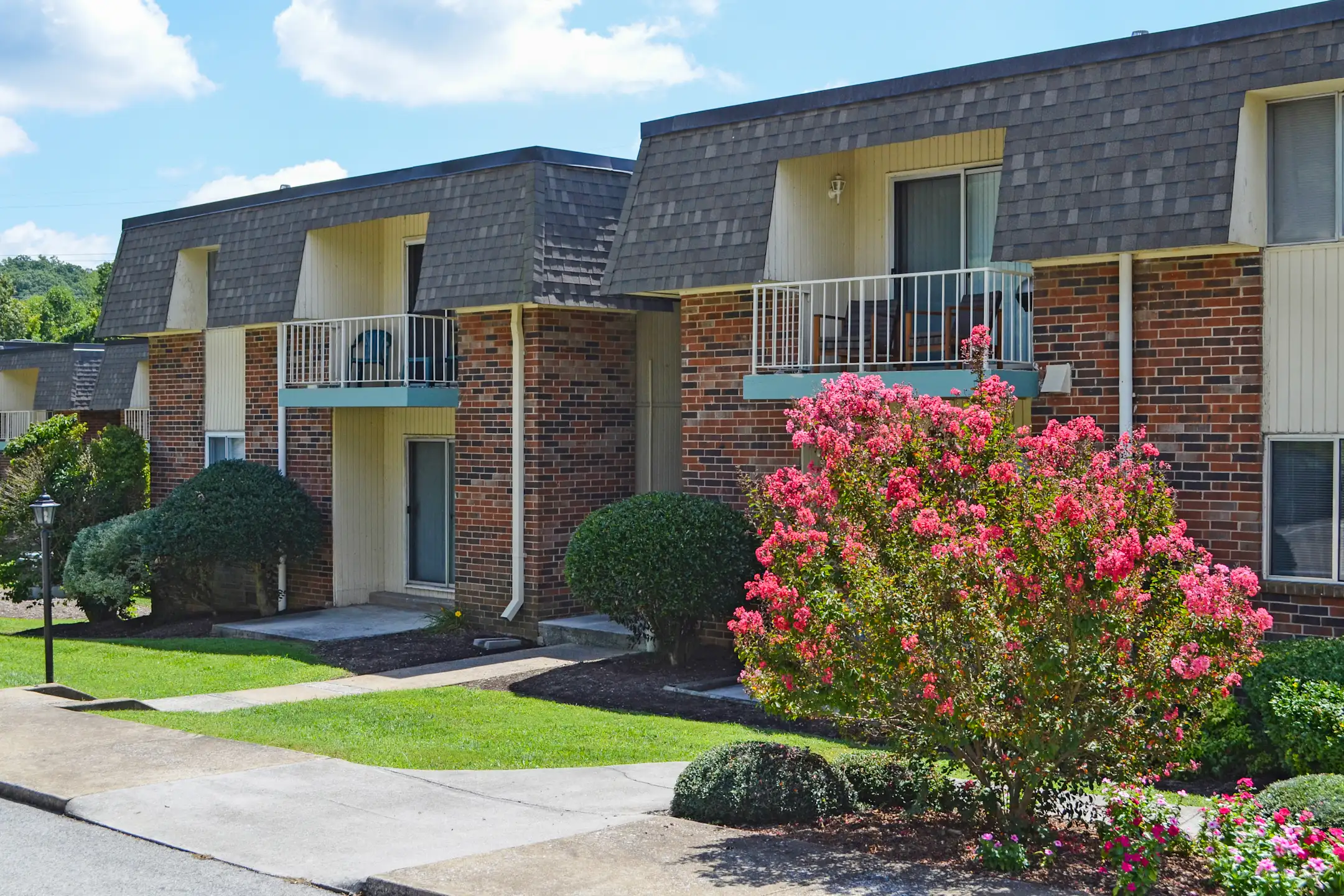 Tiffany Square Apartments 8044 Gleason Dr Knoxville, TN Apartments