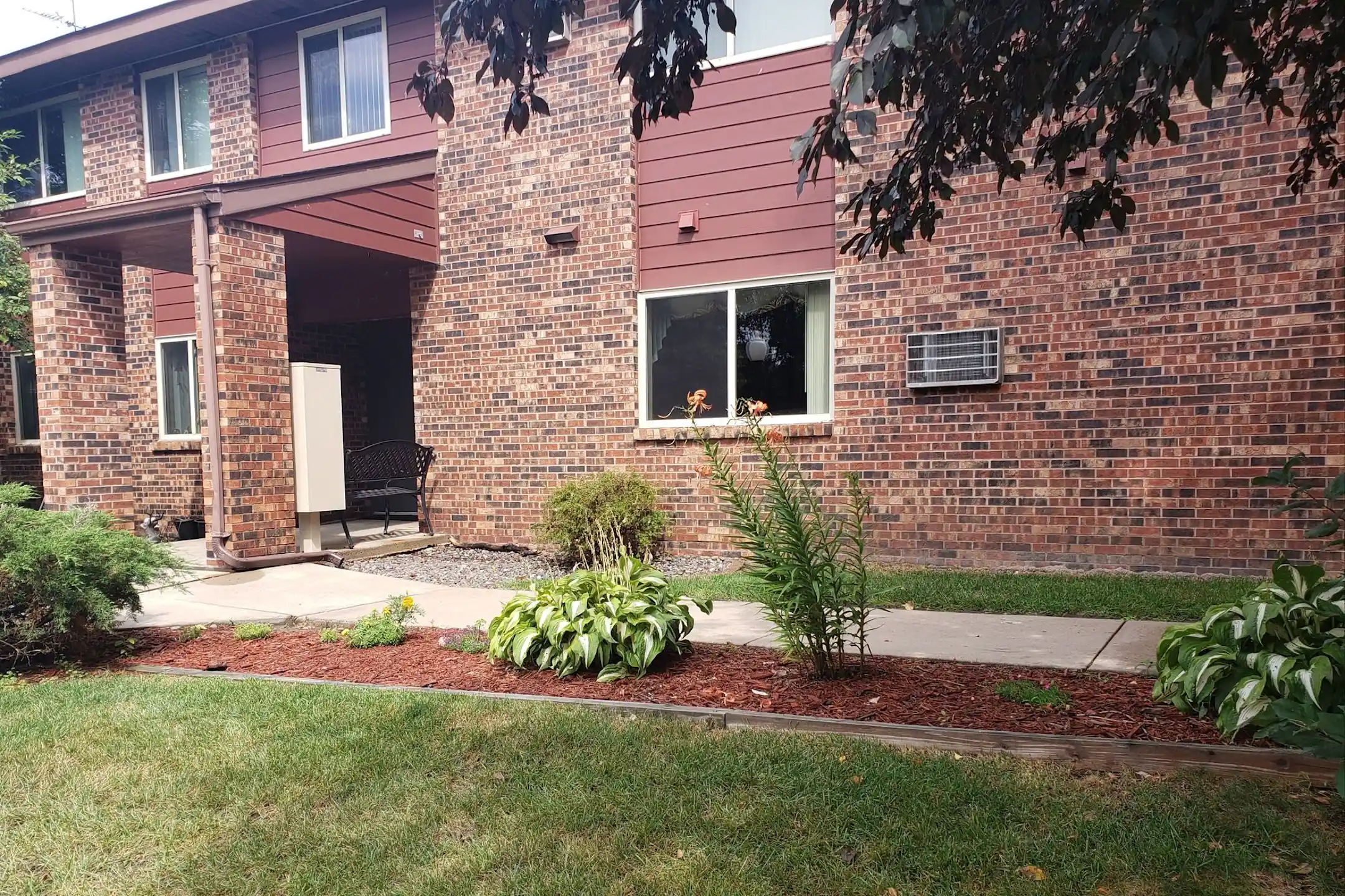 Riverside Apartments 106 4th Ave S Princeton, MN Apartments for