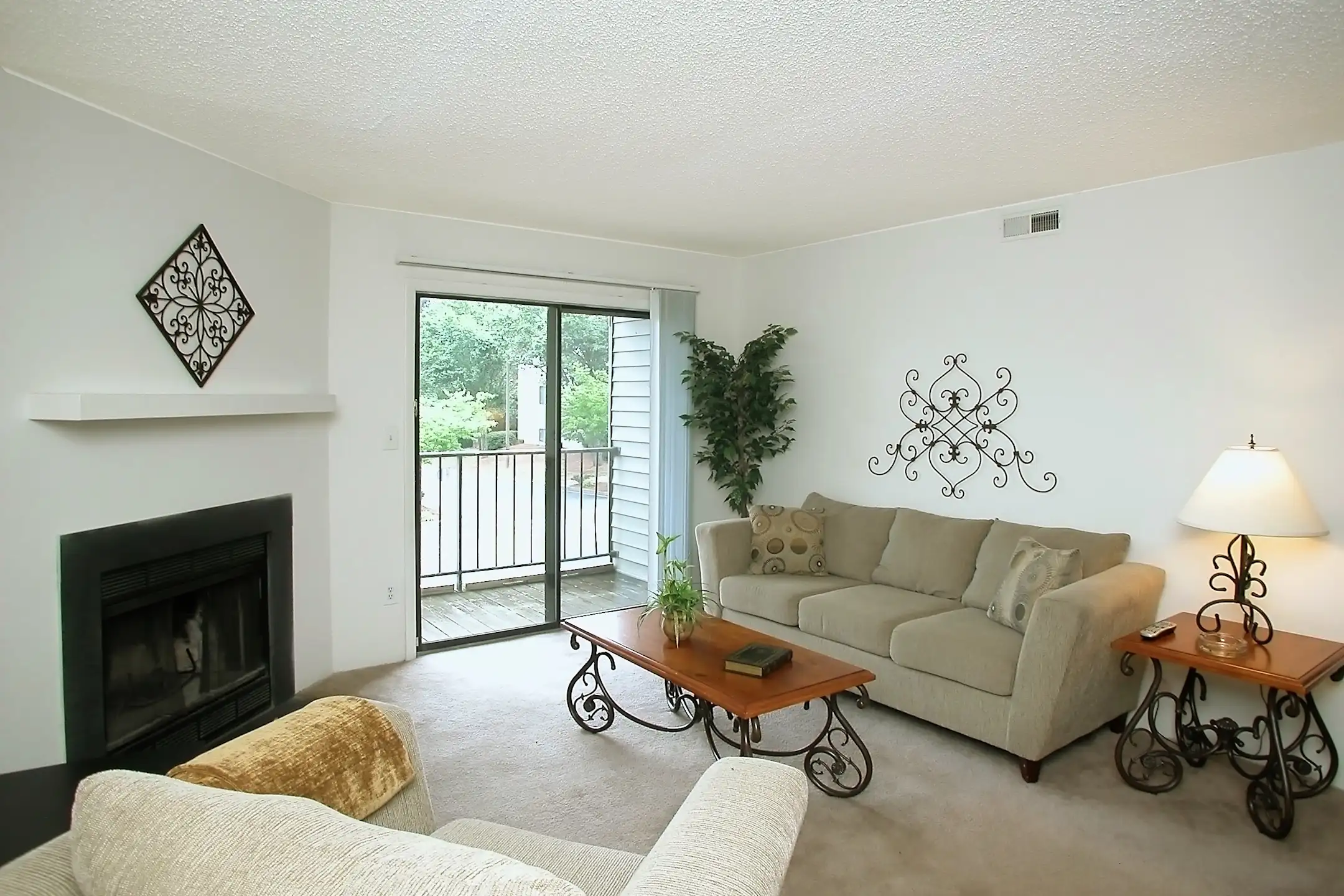 Stonesthrow Apartment Homes - Greenville, SC