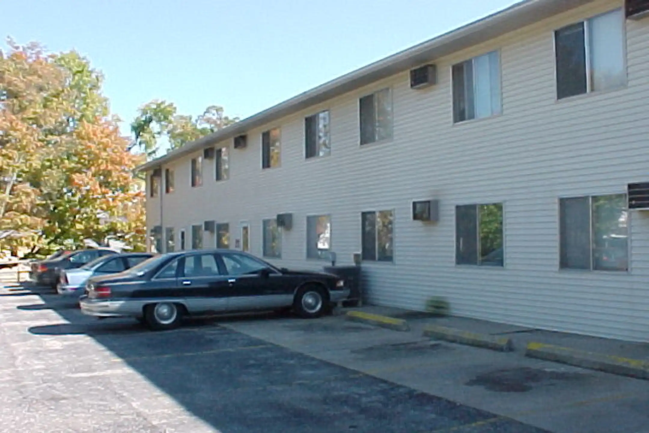 Building - Parker Real Estate Management - Bloomington, IN