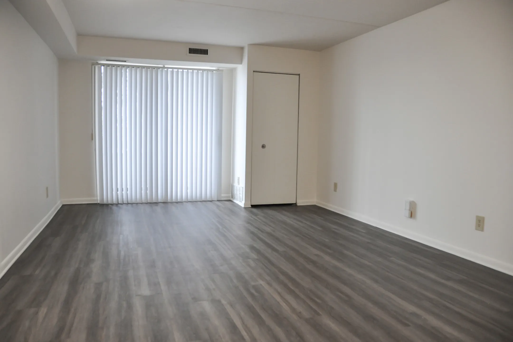 Coppertree Apartments Mayfield Heights, OH 44124