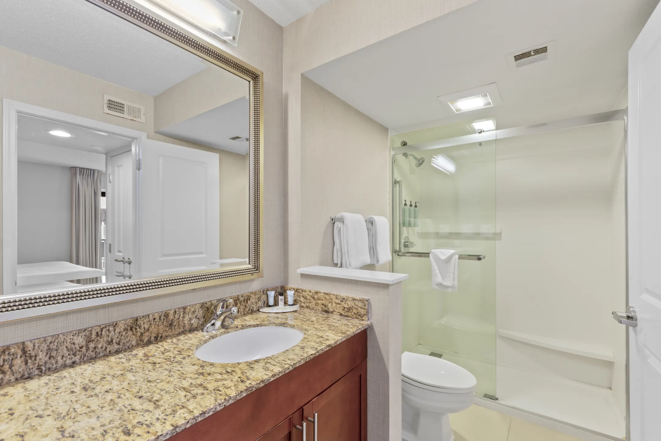Bathroom - MainStay Suites St. Louis Galleria - Saint Louis, MO