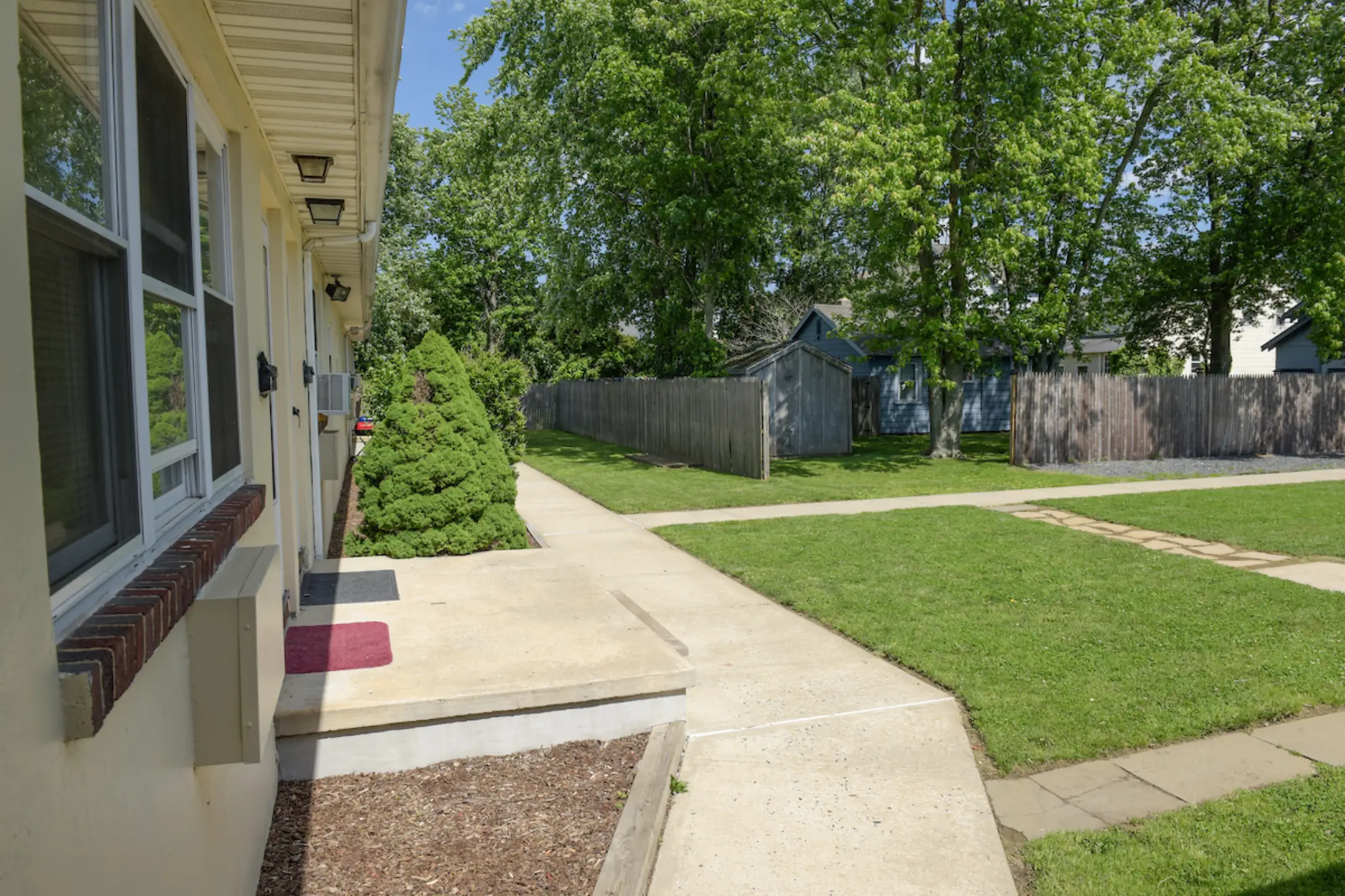 Real Estate Growth AdvisorsLong Branch Apartments 375 N Bath Ave