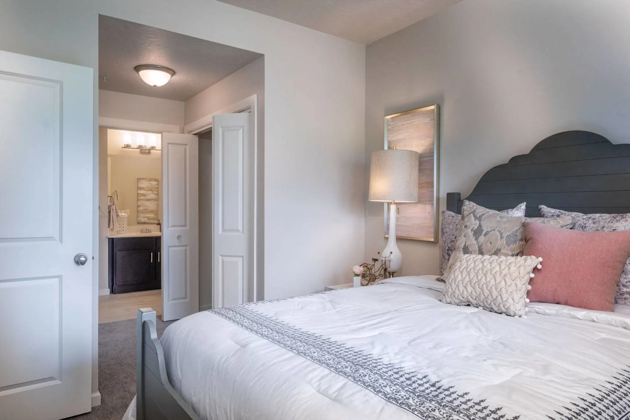 The Ridge Apartments Midvale, UT 84047