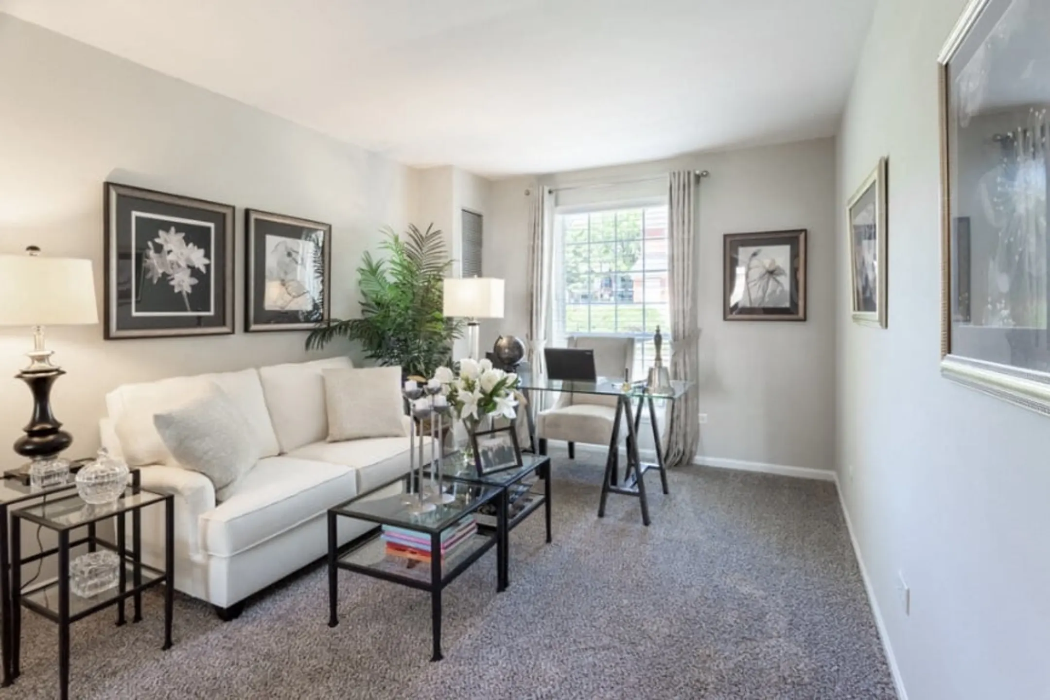 Versailles On the Lakes/Oakbrook Terrace 17W720 Butterfield Road