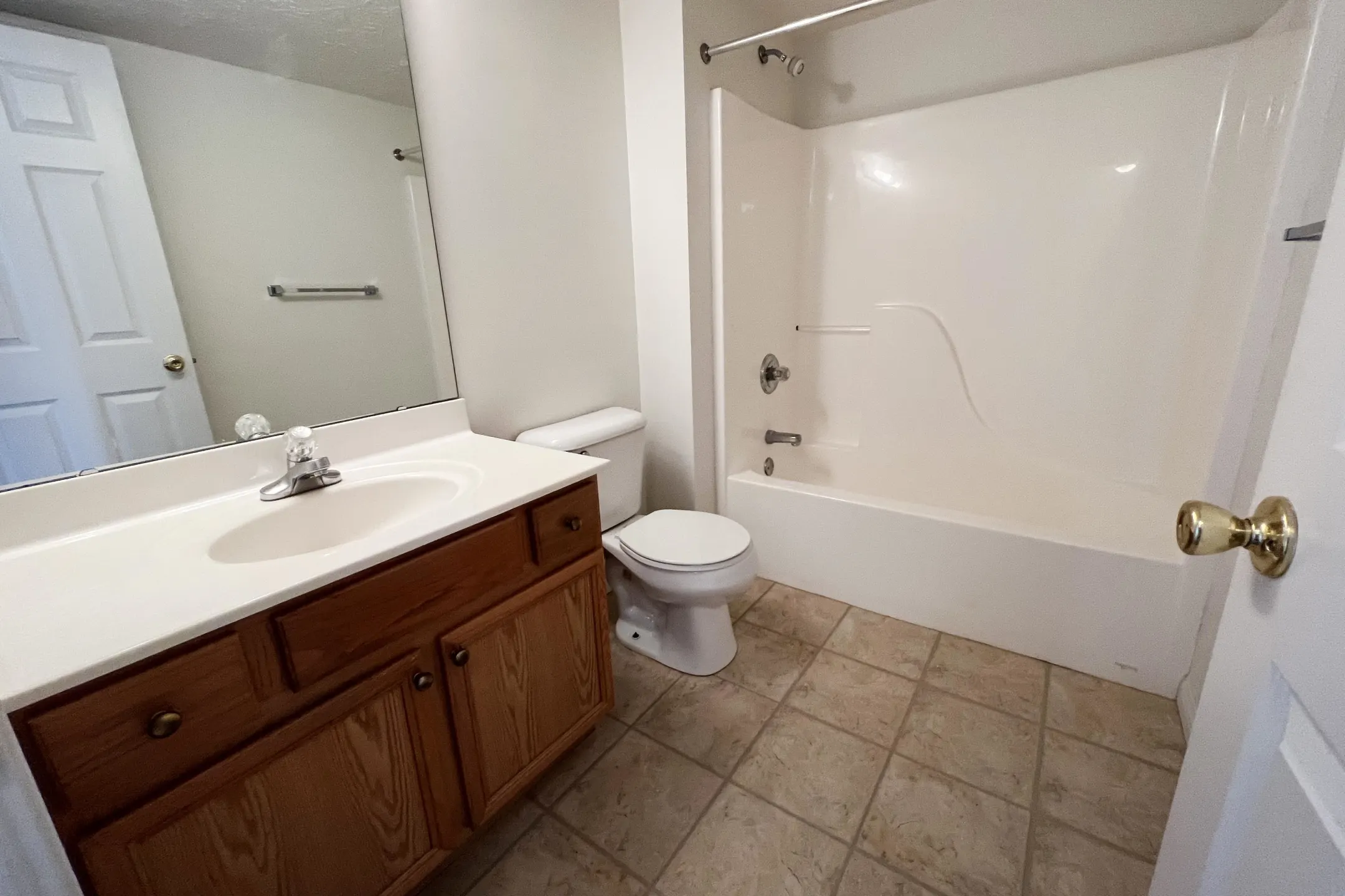 Bathroom - Walton Ridge Apartments - Walton, KY