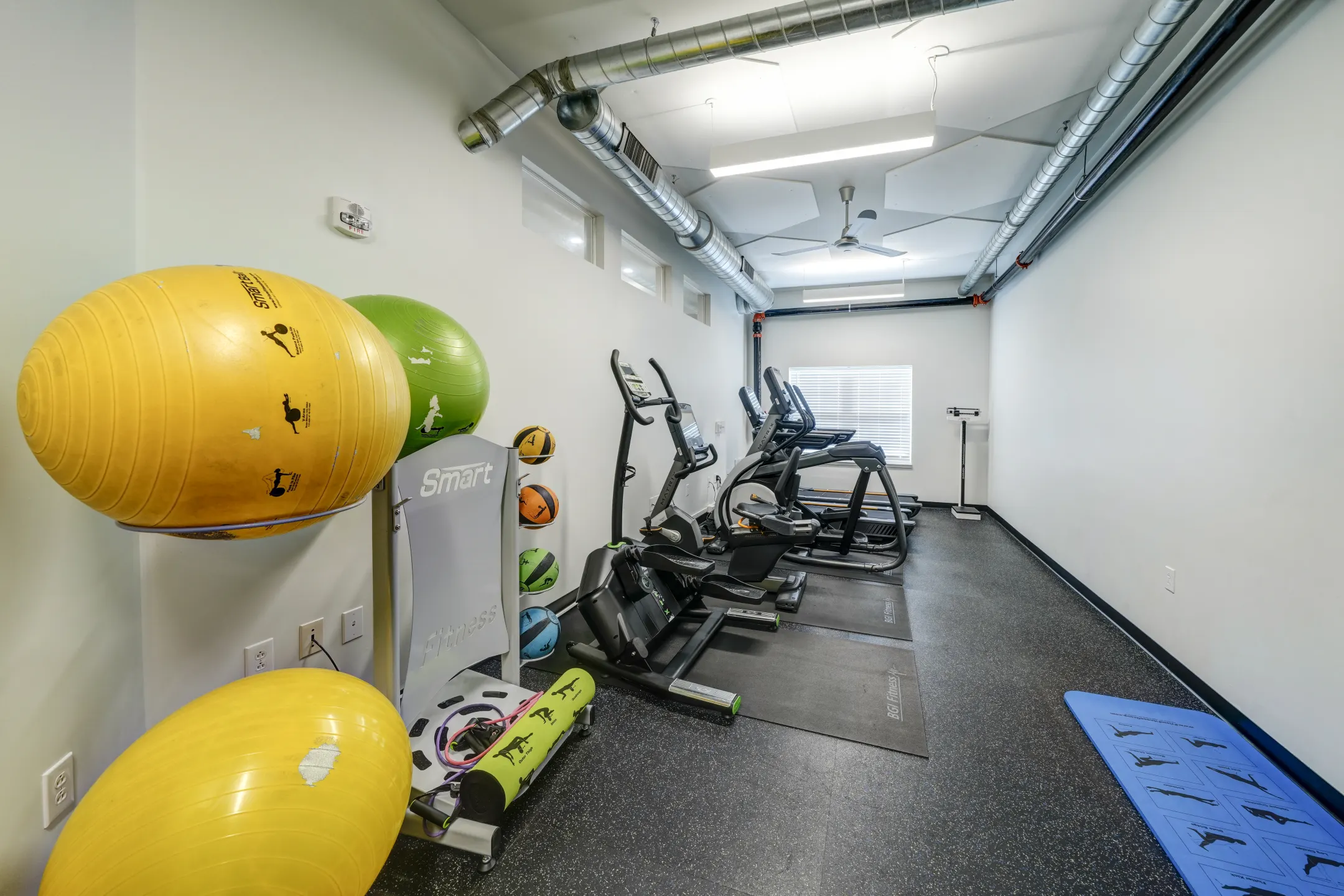 Fitness Weight Room - The Kent at Carmel City Center - Carmel, IN