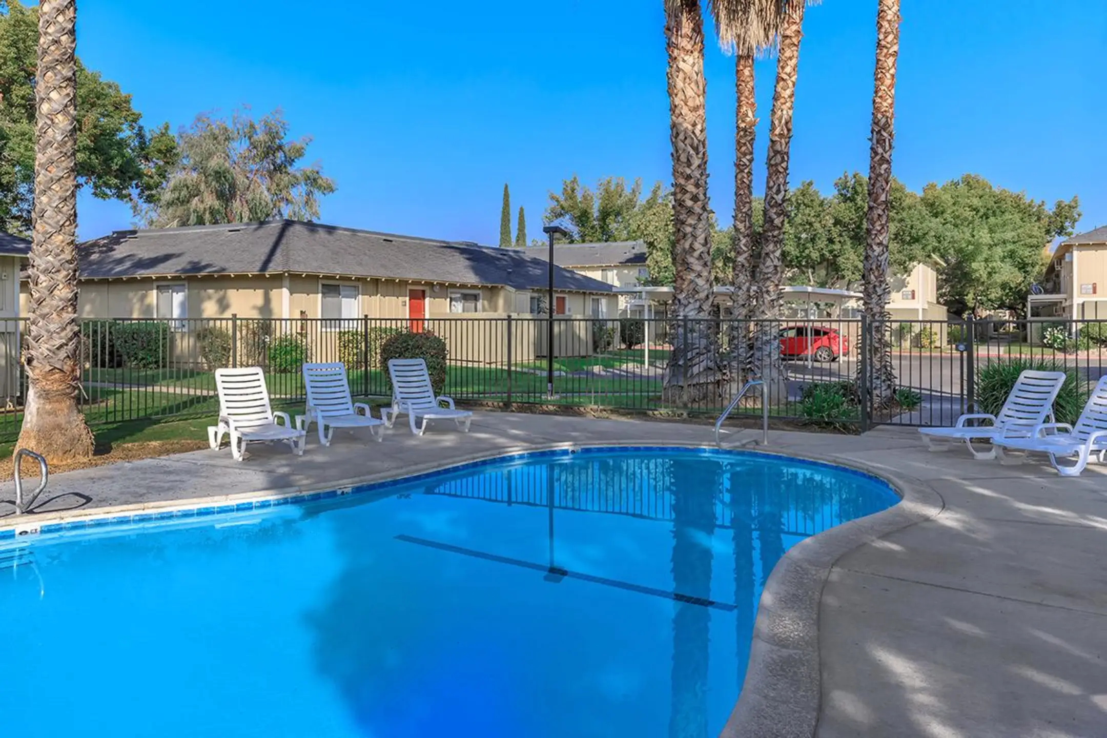 Parkwood Apartments Apartments Fresno, CA 93726