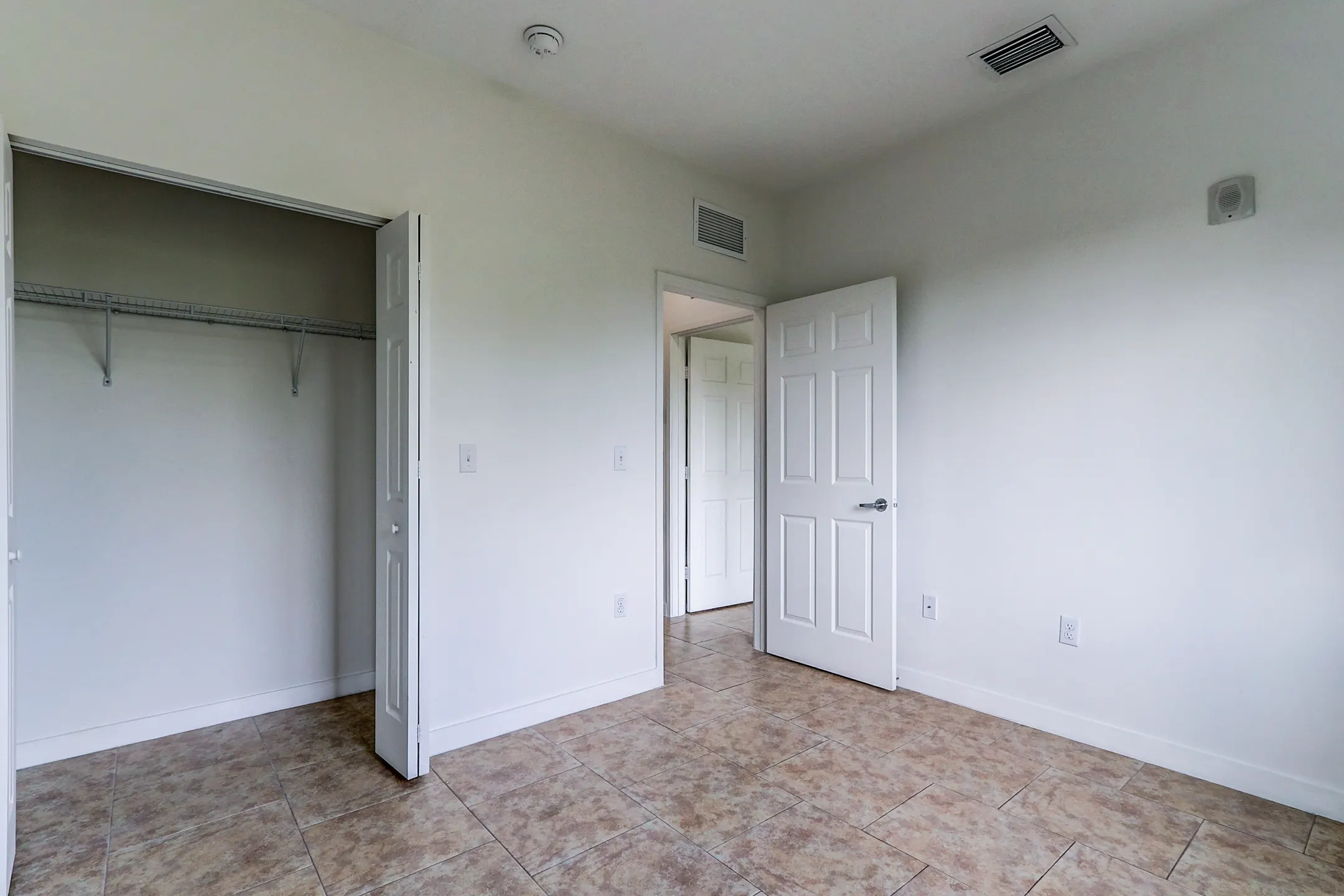 Las Vistas at Amelia Apartments Hialeah, FL 33014