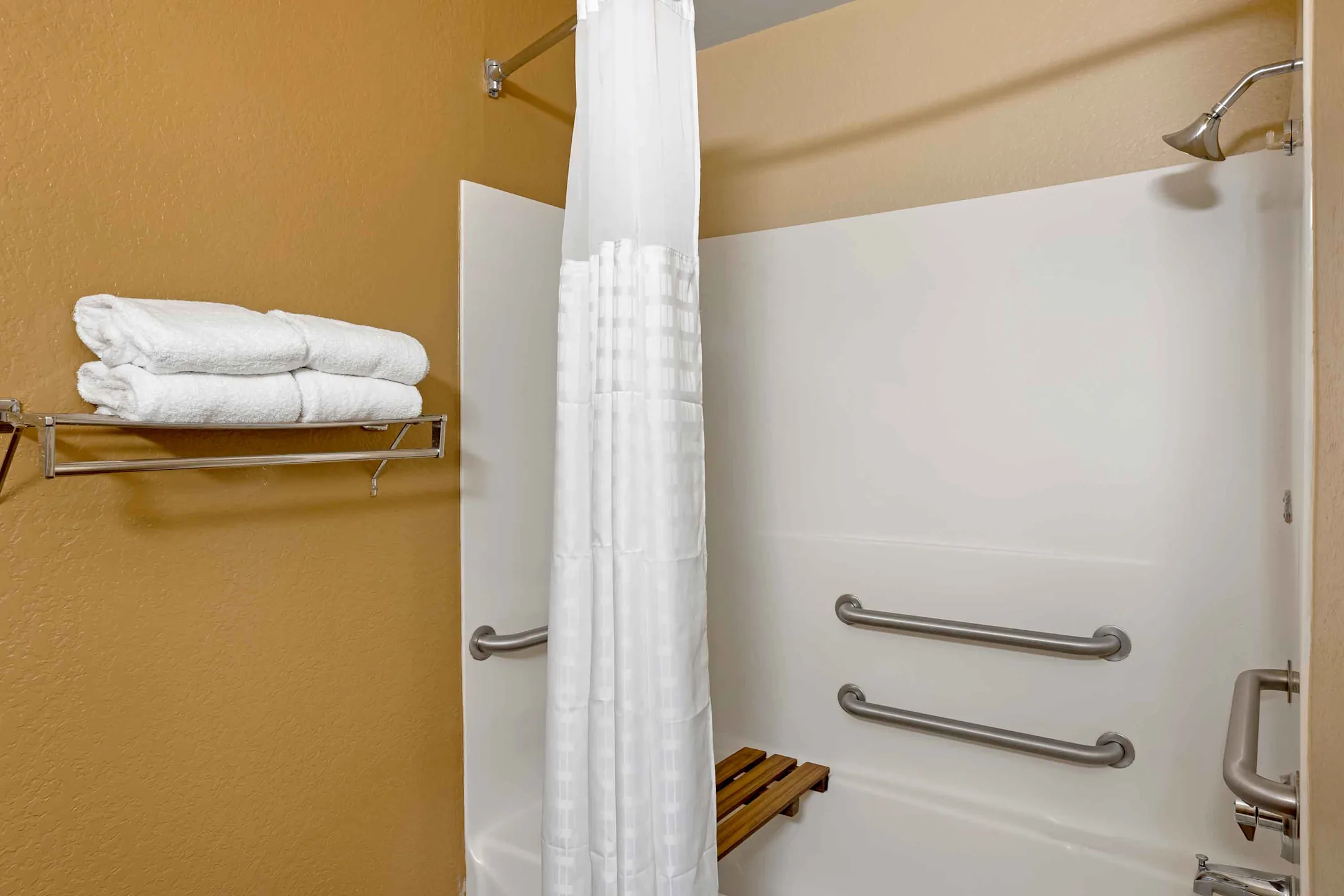 Furnished Studio Philadelphia Mt. Laurel Crawford Place 101