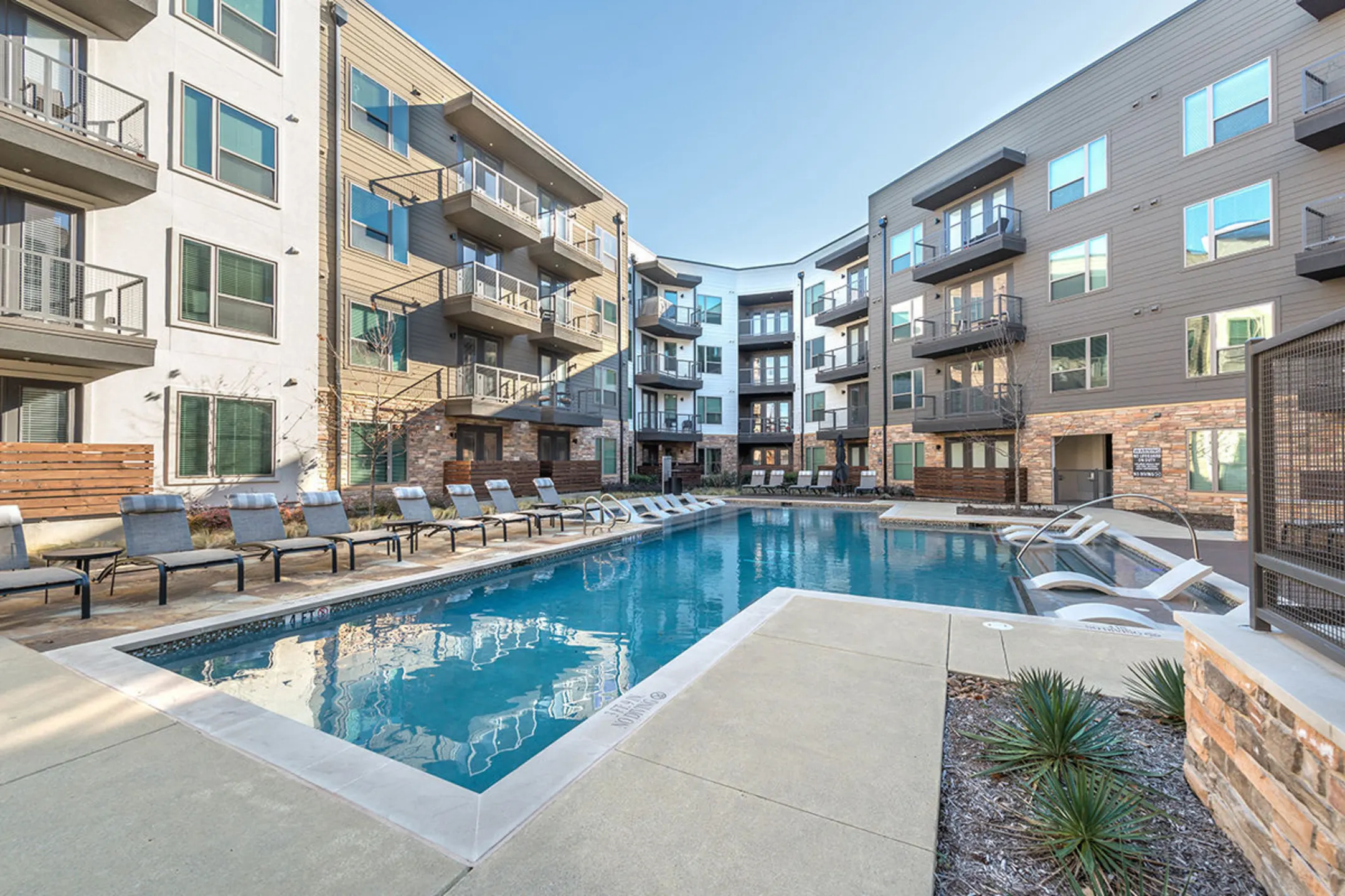 Pool - The Lucas Apartments - Dallas, TX
