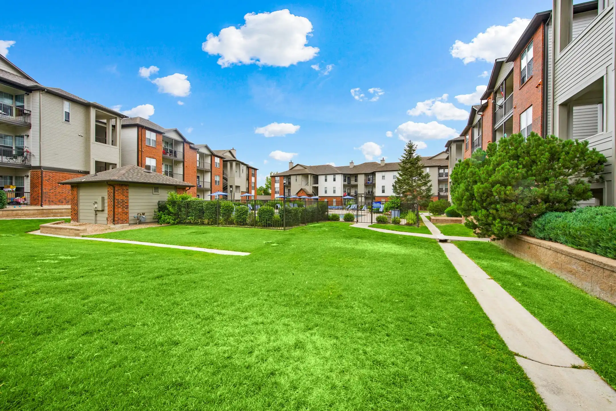 Greensview Apartments Aurora, CO 80017