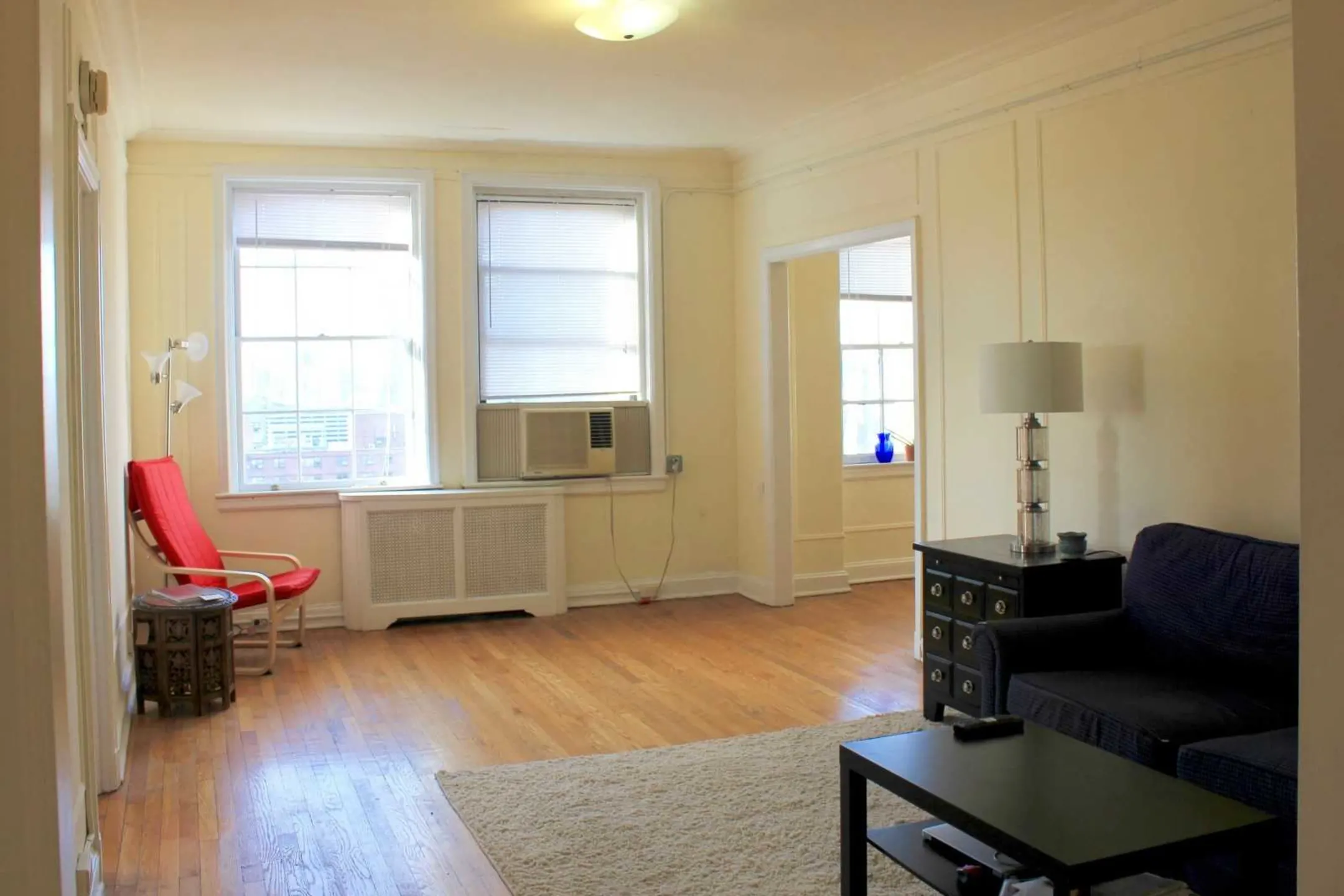 Living Room - The Chatham - Philadelphia, PA