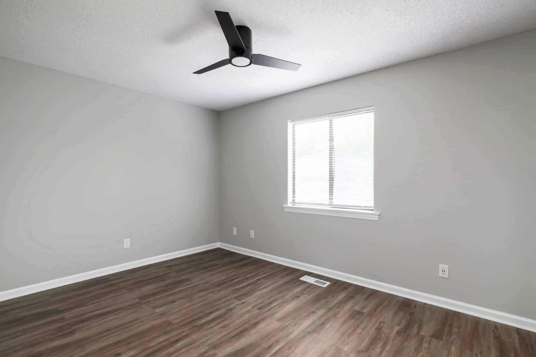 Viewmont Pointe 420 10th Avenue Drive Northeast Hickory, NC