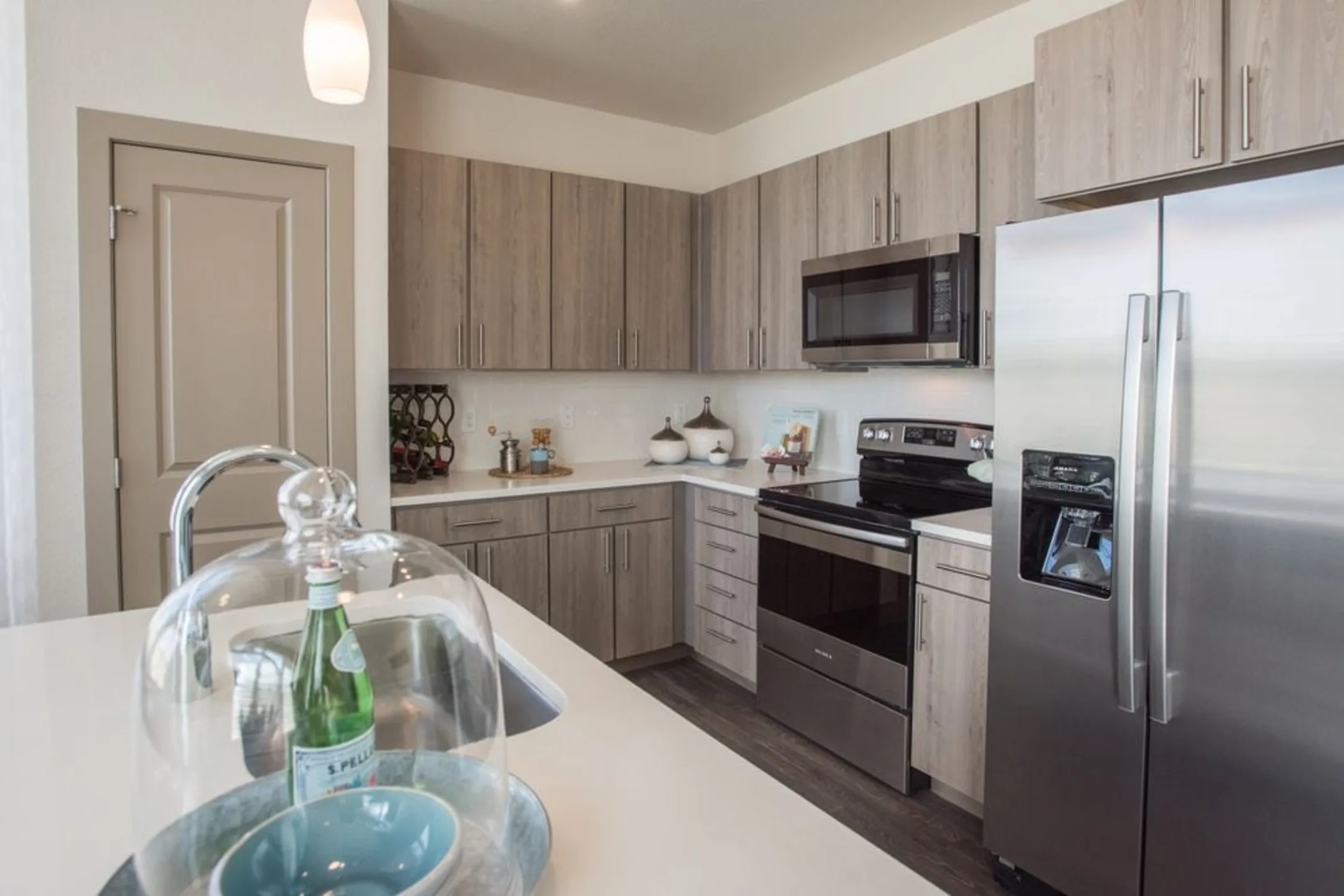 Avalon Southlands 6855 S Langdale St Aurora, CO Apartments for Rent