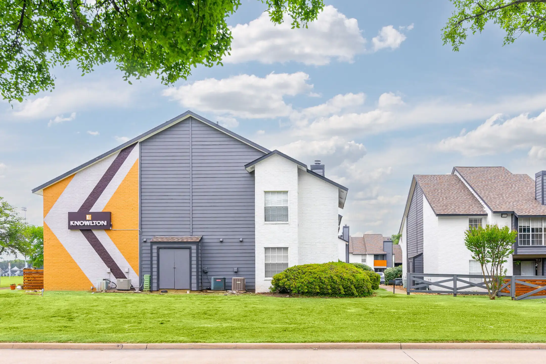 Knowlton Apartment Homes Apartments Mesquite, TX 75150