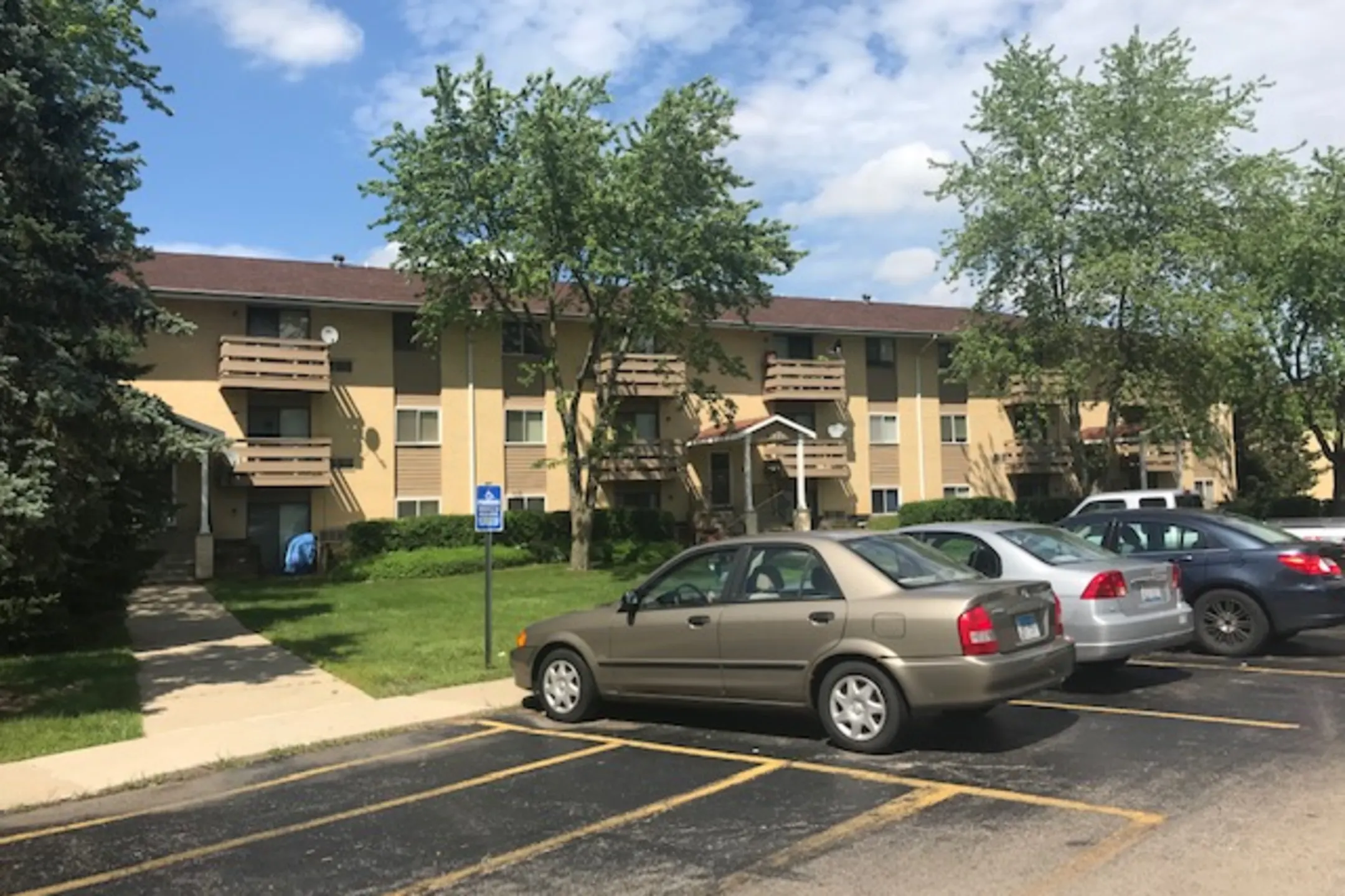 Building - Park Terrace - Park City, IL