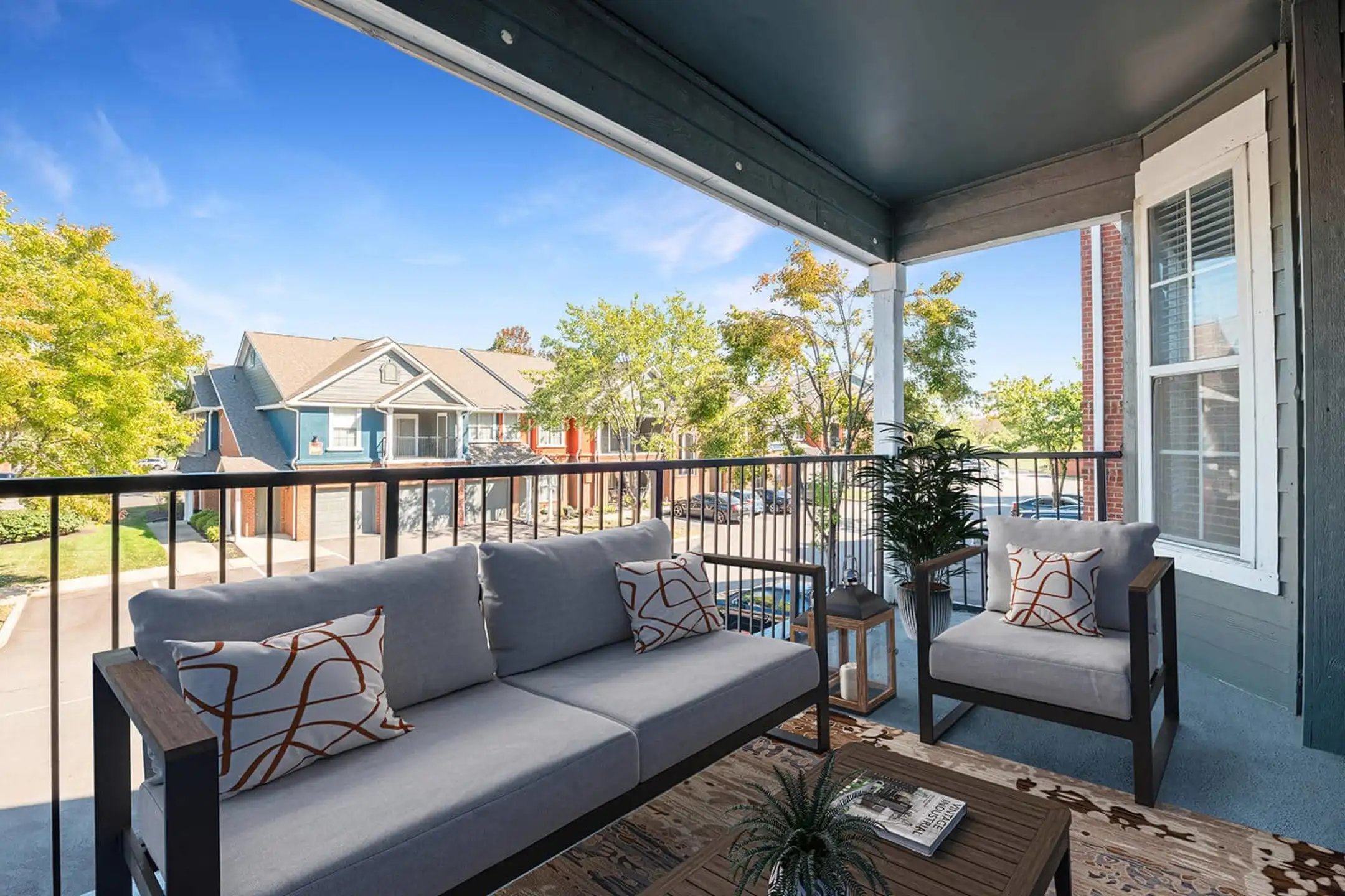 Paddock East Apartments Louisville Ky