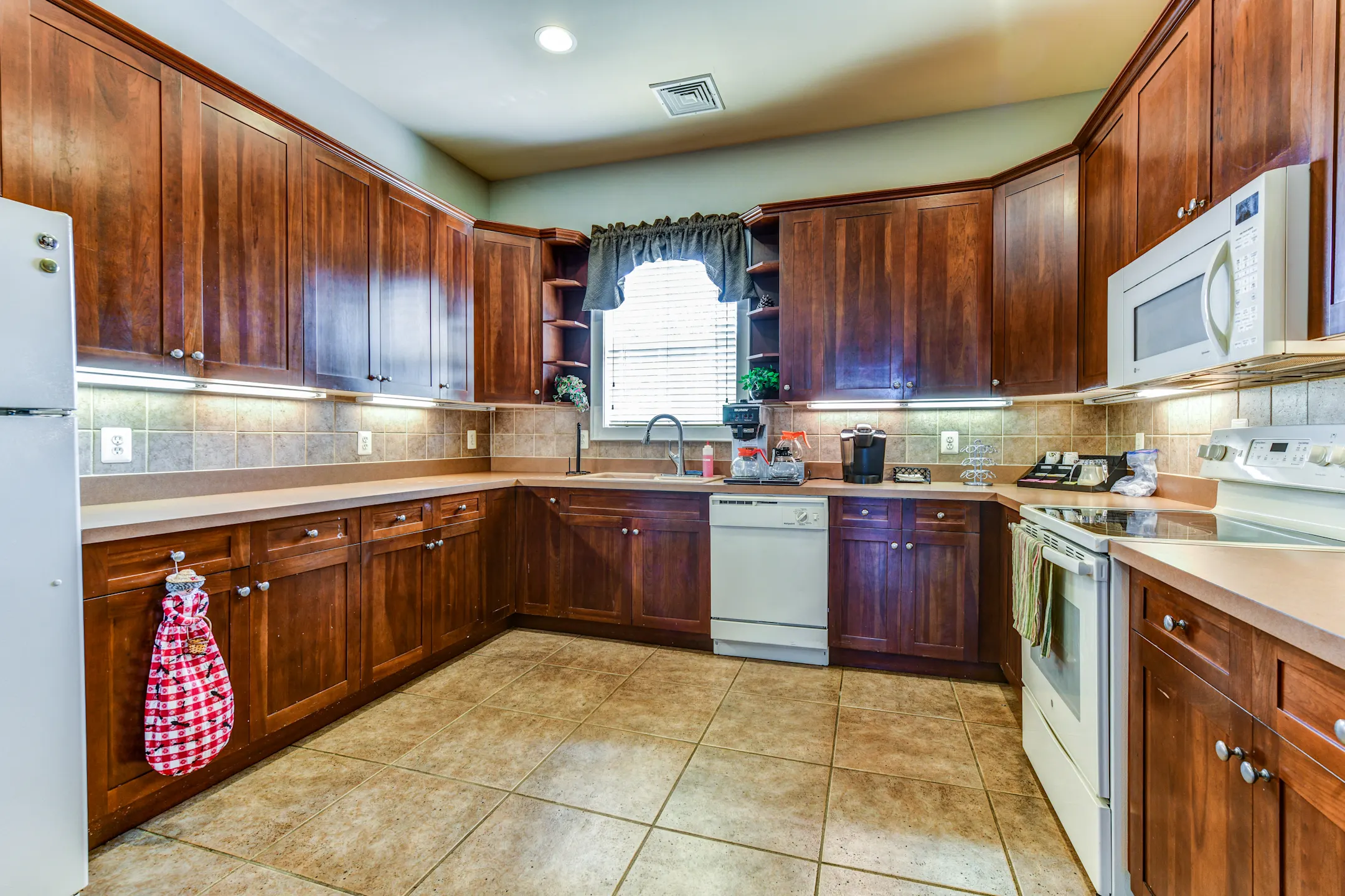 Woodbridge Hills Apartments Woodbridge, NJ 07095