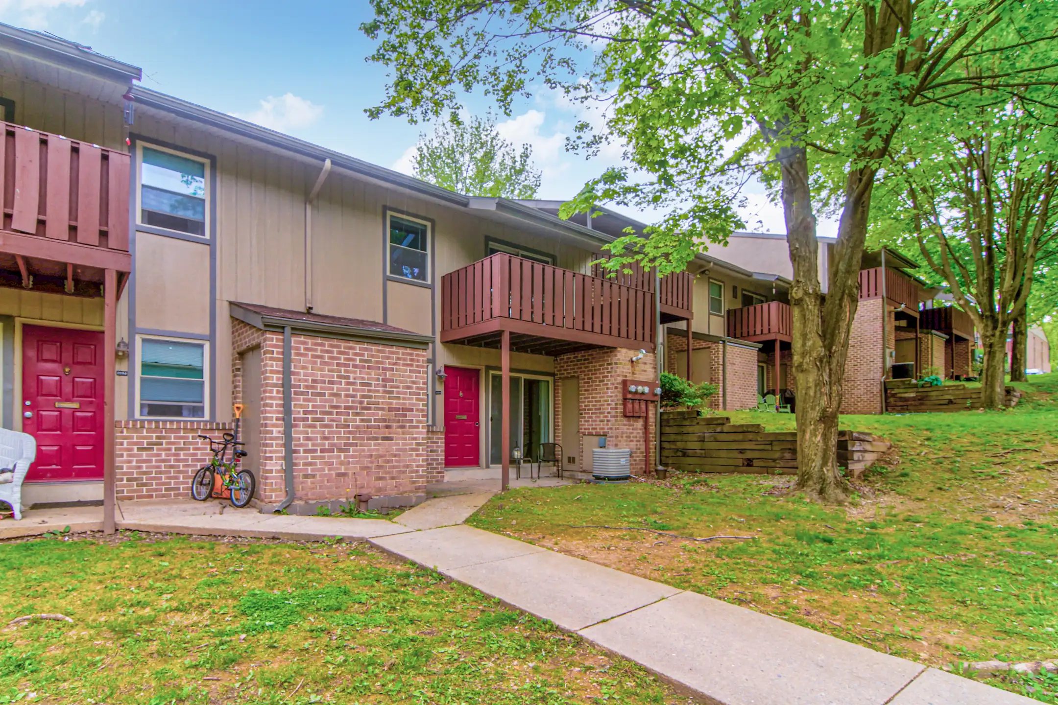 Townhomes At Spring Valley Apartments Reading, PA 19604