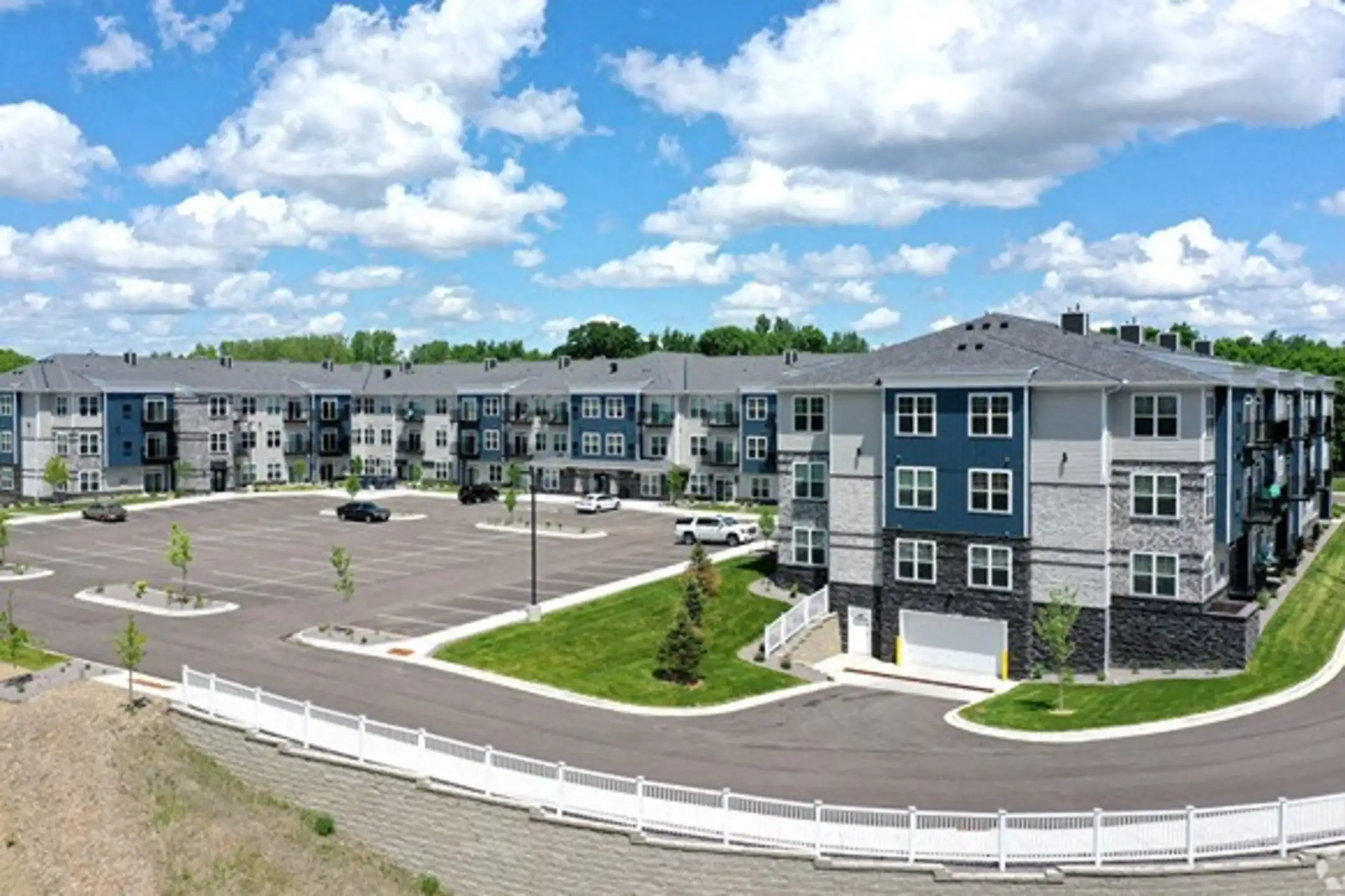 Crossroads at Elm Creek 14151 Territorial Road Maple Grove, MN