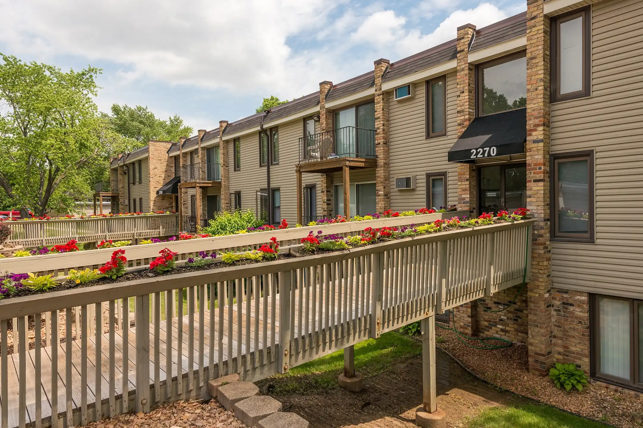Windsor South Apartments 2280 Silver Lane New Brighton, MN