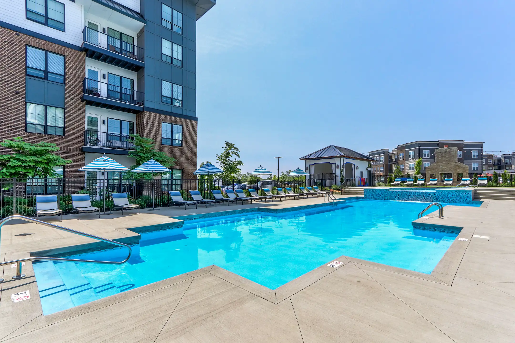 Hanover Park Apartments Columbus, OH 43204