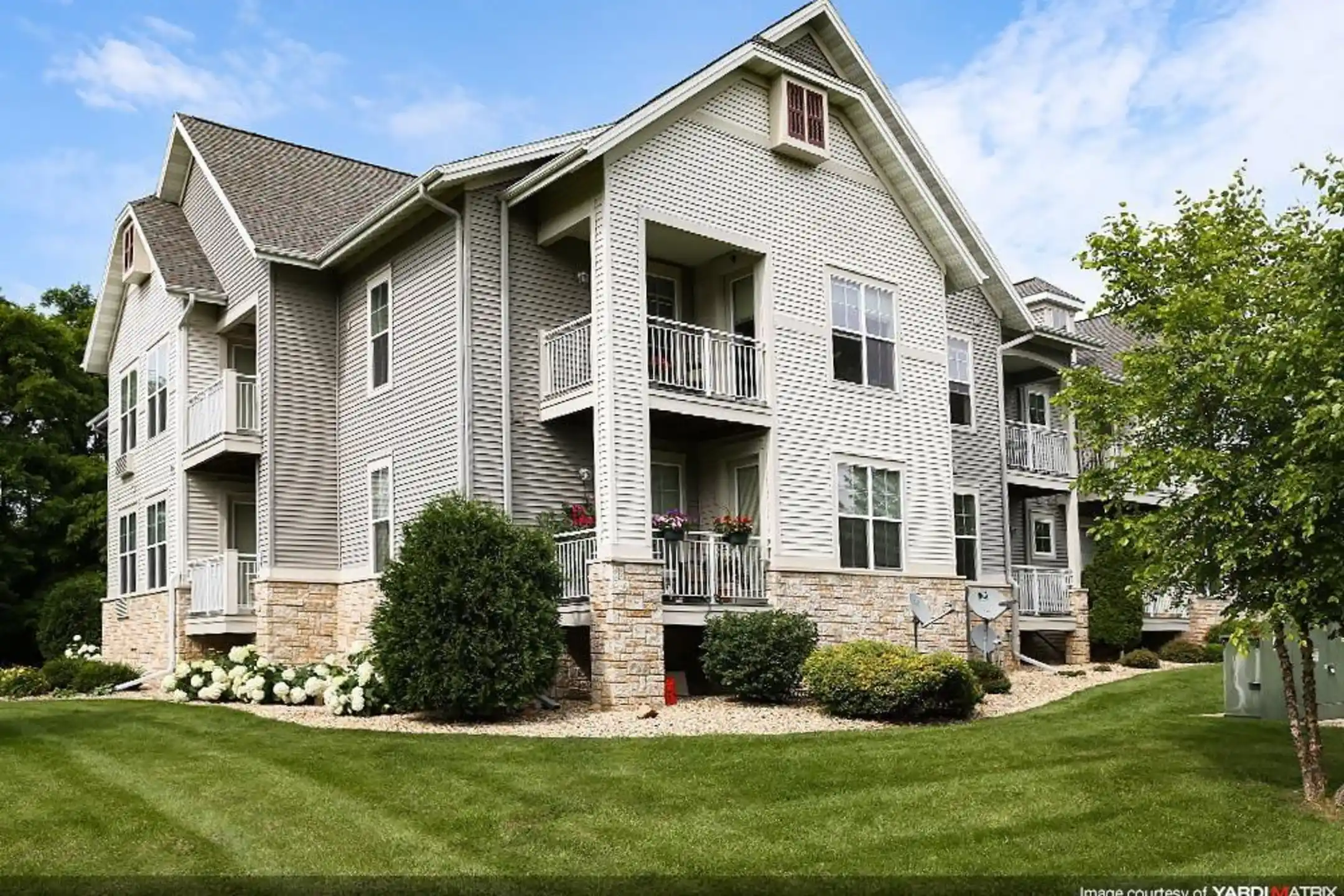 Prairie Ridge Apartments Madison, WI 53719