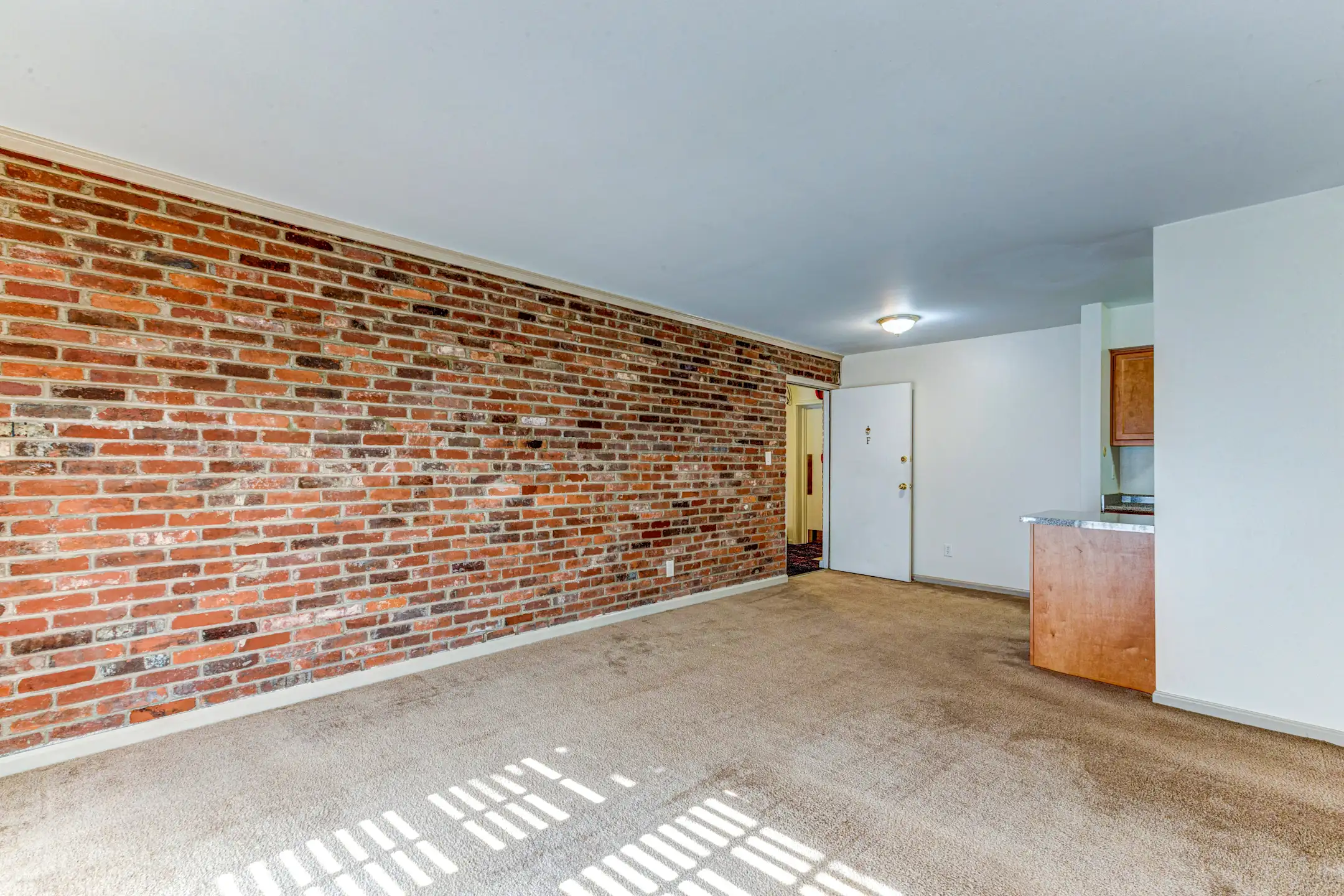 Kings Grant 1210 valley hill drive Pittsburgh, PA Apartments for