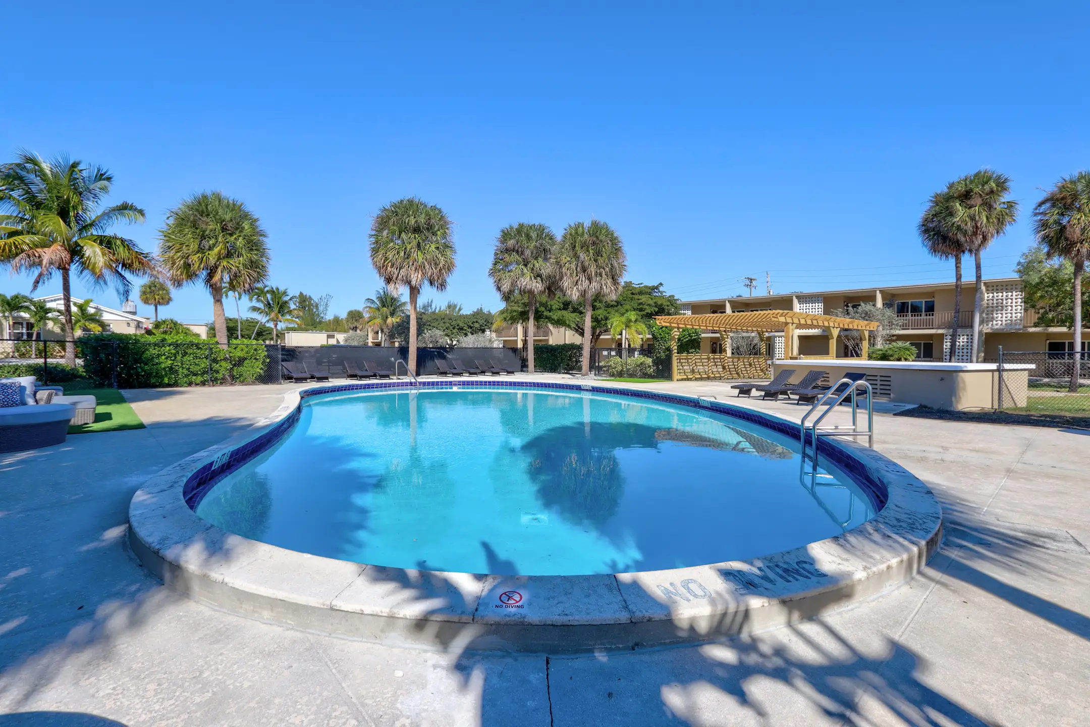 Cynthia Gardens Apartments Boca Raton, FL 33432