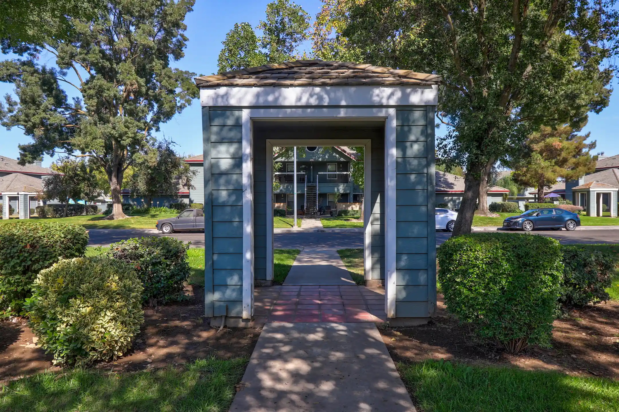 Lakeshore Meadows Apartments Lodi, CA 95242