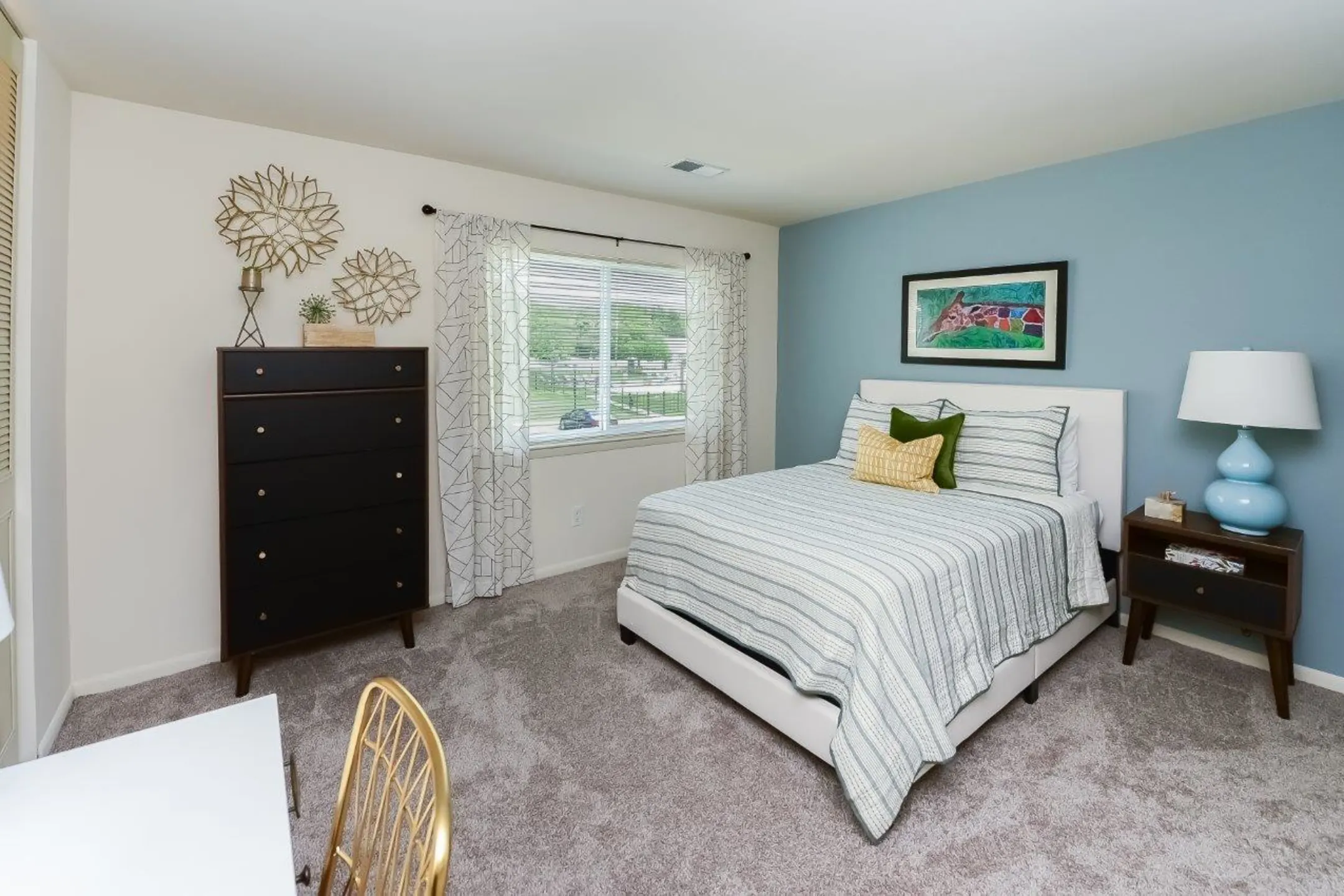 Bedroom - Marchwood Apartments - Exton, PA