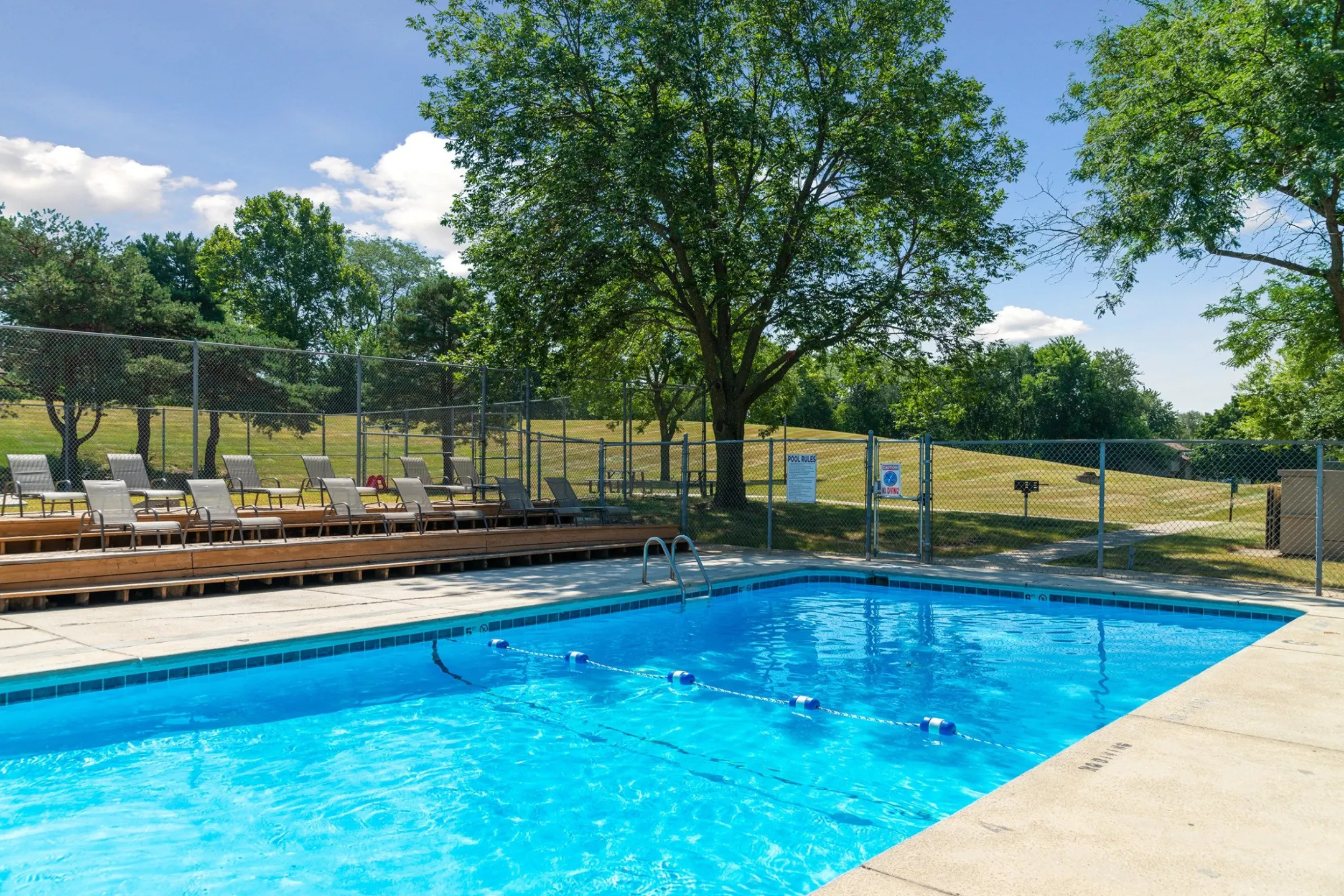 Pool - Robin Hill - West Des Moines, IA