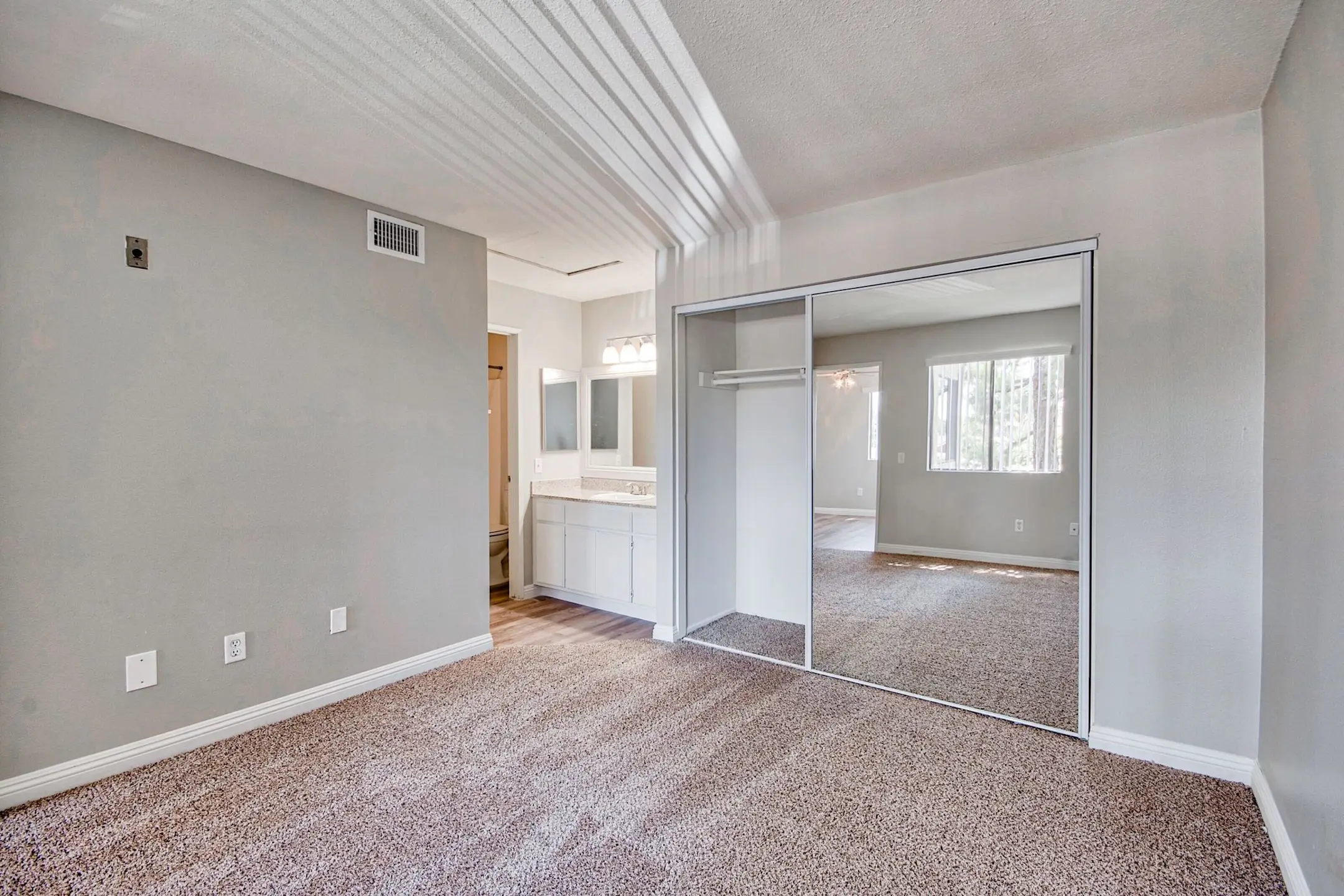 Stonewood Apartment Homes Apartments Riverside, CA 92503