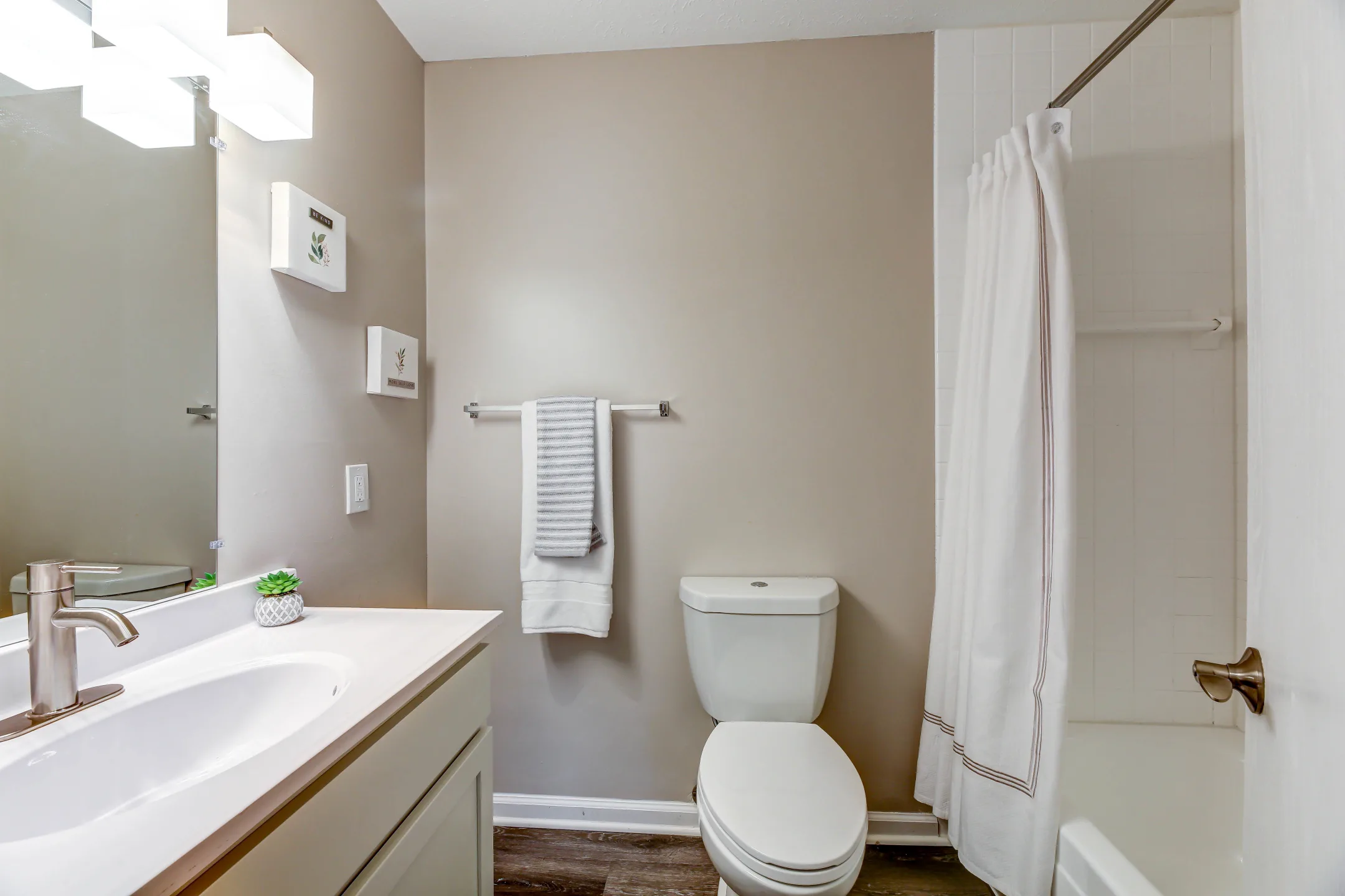 Bathroom - Jamestown Village Apartments - North Olmsted, OH