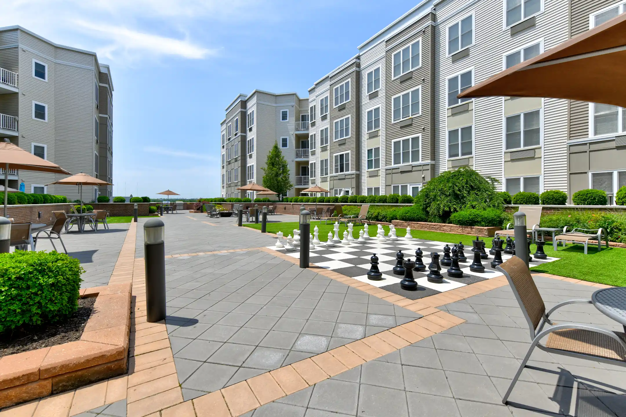 The Monarch Apartments East Rutherford, NJ 07073