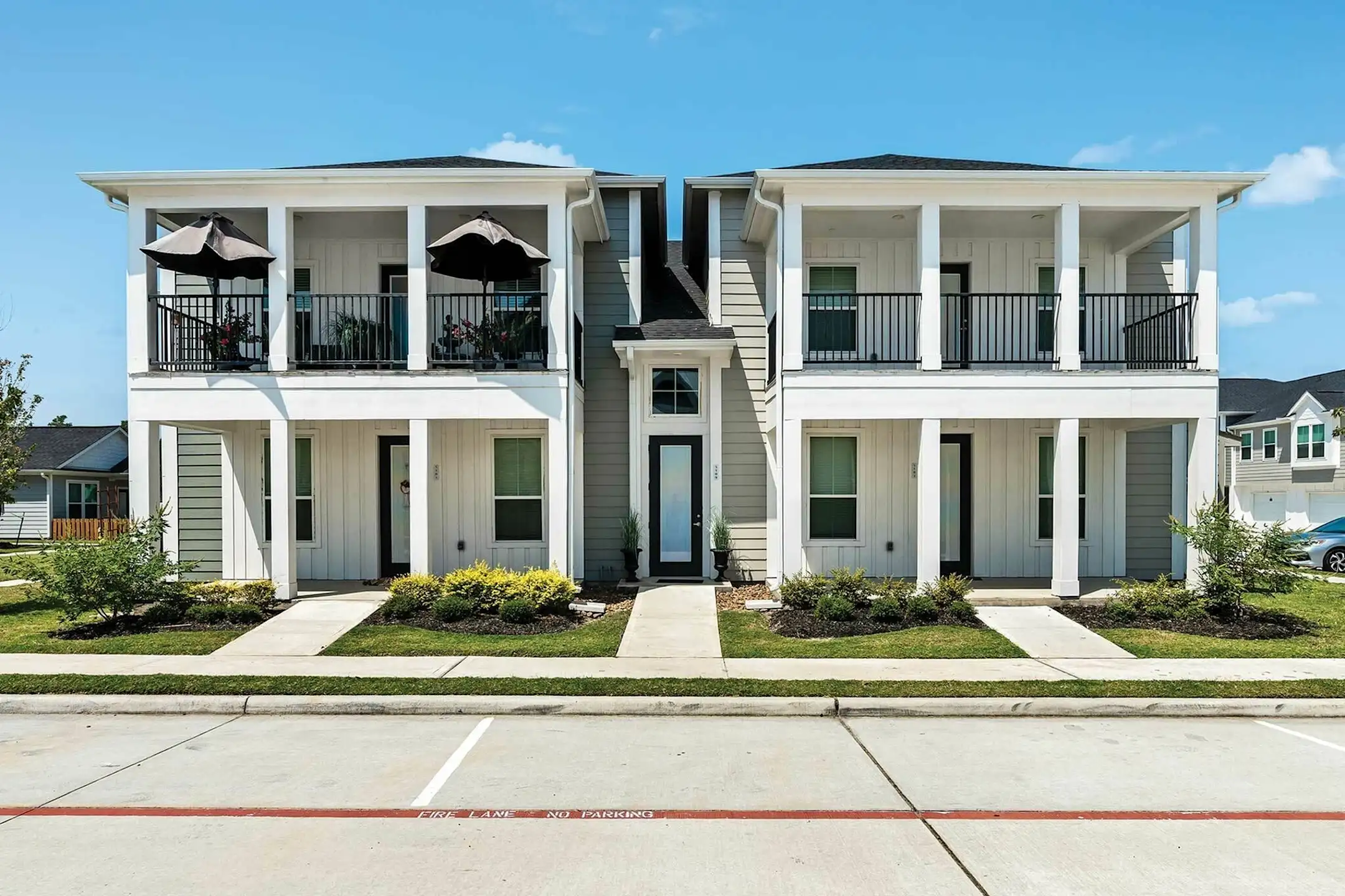 LEO at West Fork 2490 S Loop 336 W Conroe, TX Apartments for Rent