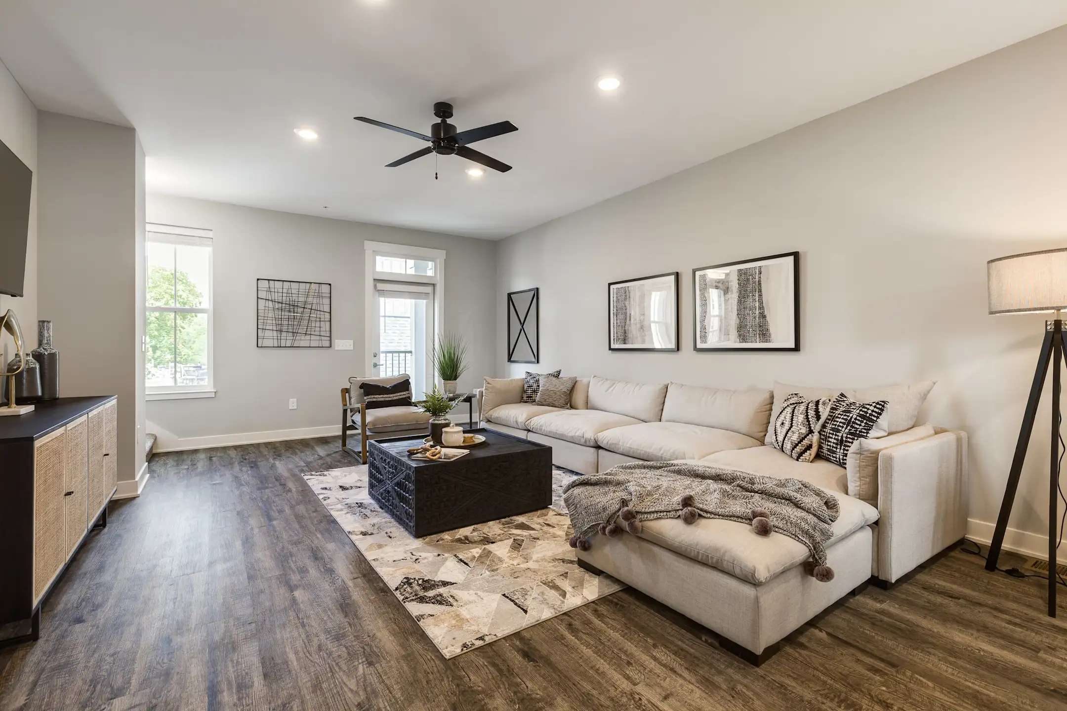 Living Room - OakBrook Townhomes - Franklin, TN