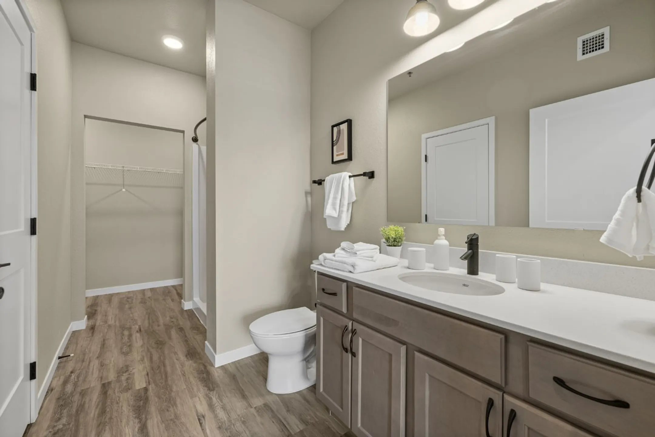 10Bedrock Apartments Apartments Box Elder, SD 57719