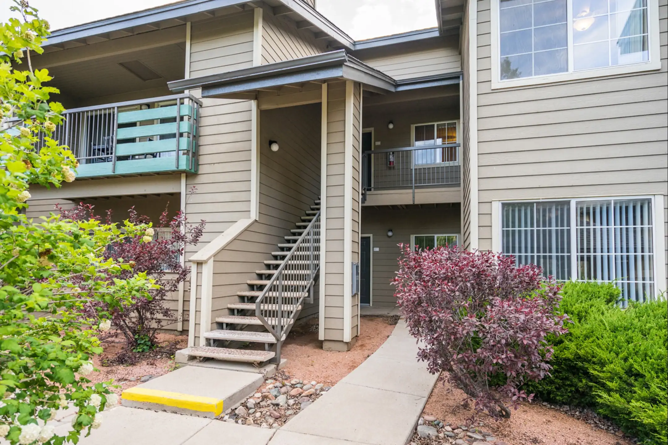 The Summit at Flagstaff - 4255 E Soliere Ave | Flagstaff, AZ Apartments ...