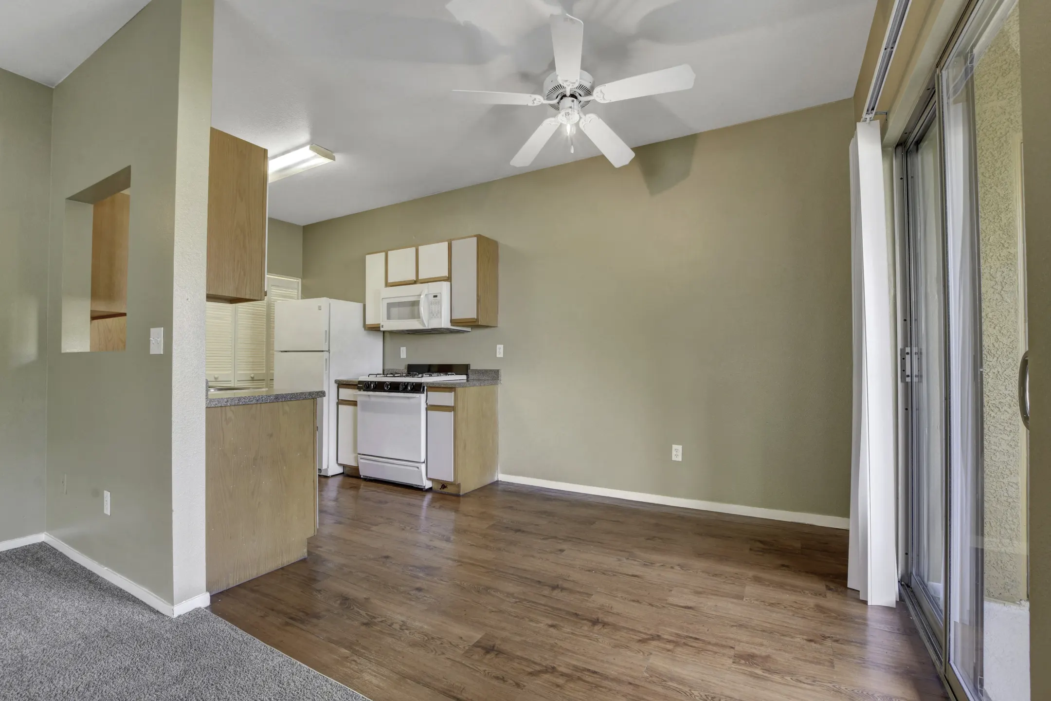 Sandpointe Apartments Las Vegas, NV 89121